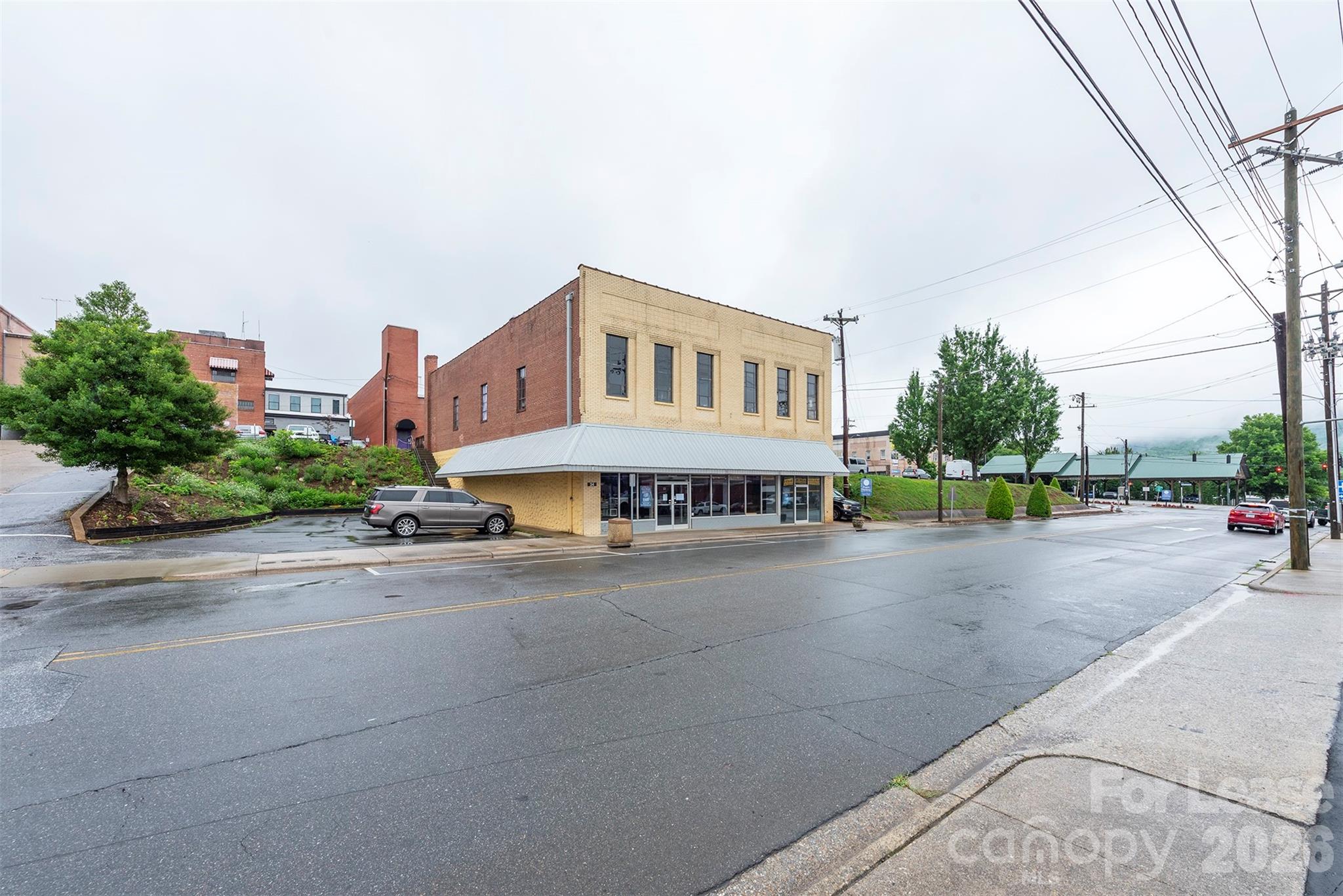 34 N Logan Street Property Photo 10