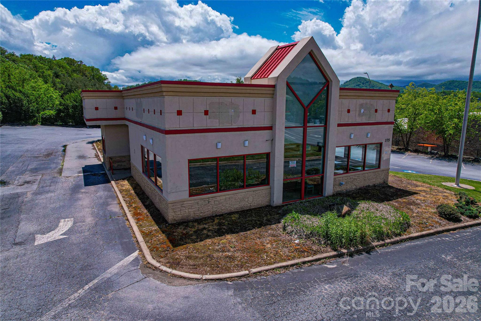 375 Long Shoals Road Property Photo 1
