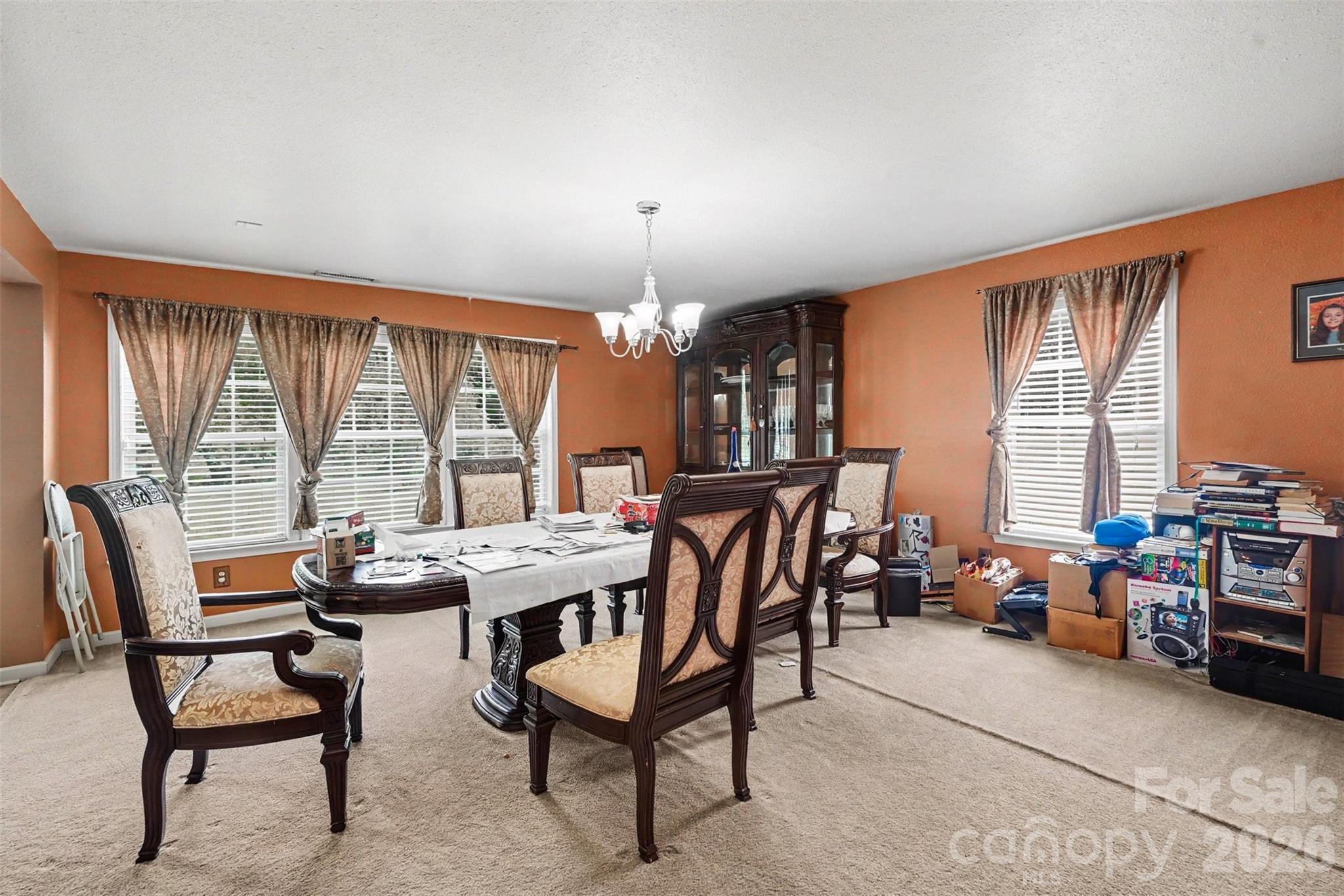 3412 Aldwych Way Property Photo 5