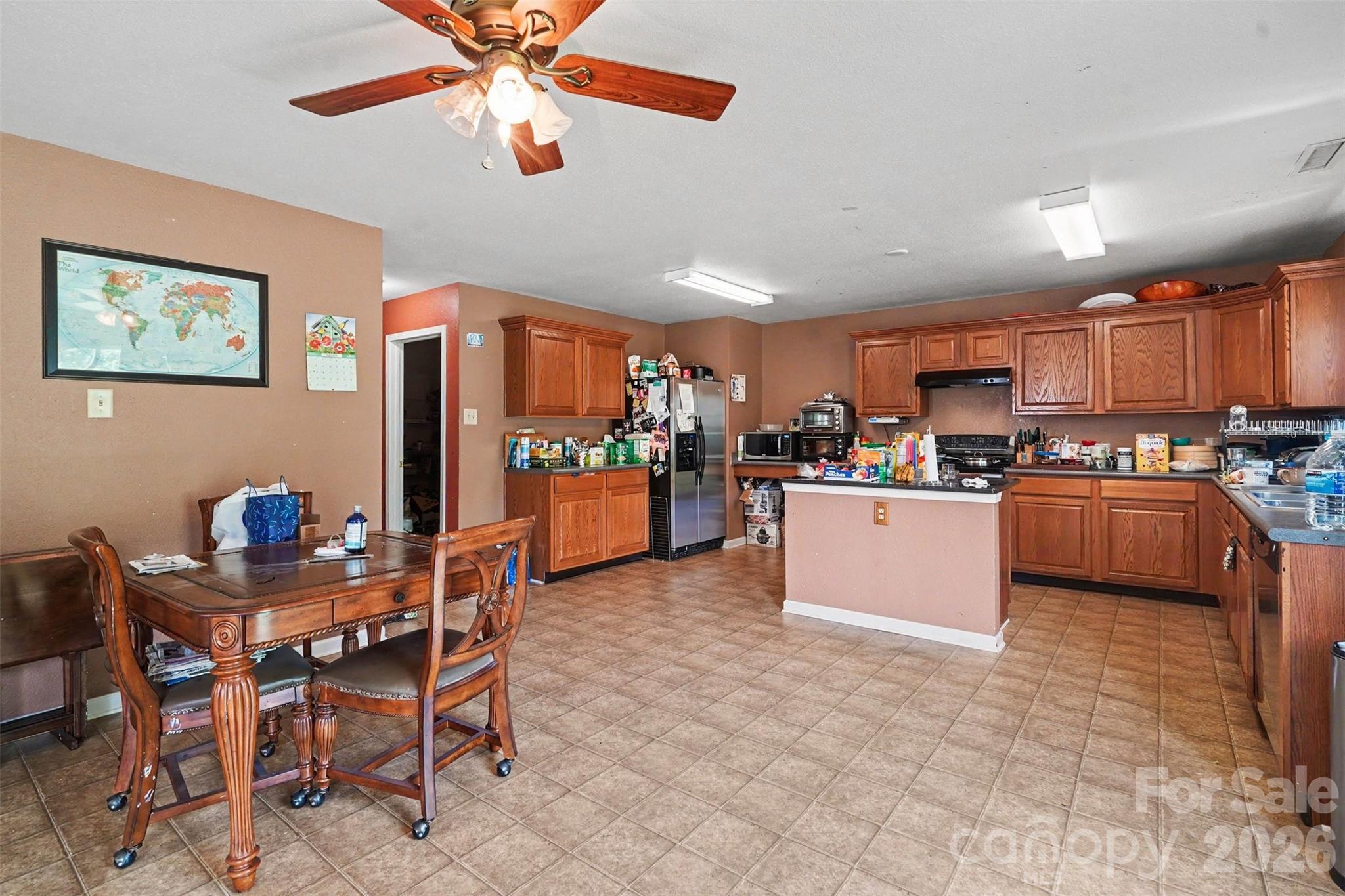 3412 Aldwych Way Property Photo 7