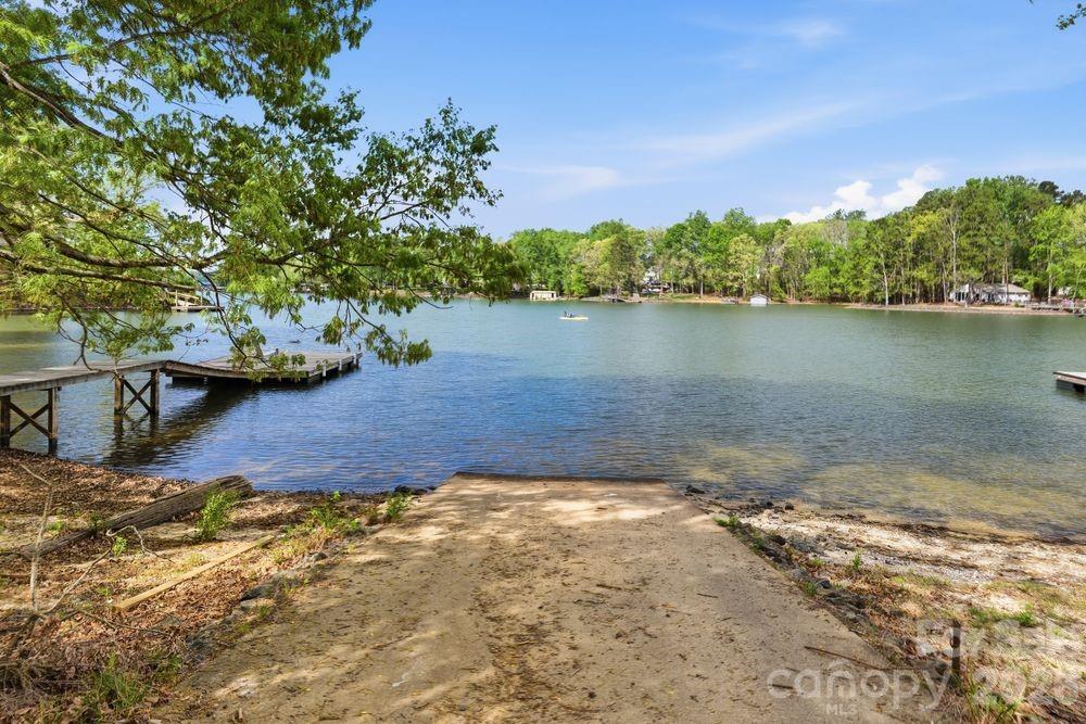 21221 Lake Run Drive Property Photo 32
