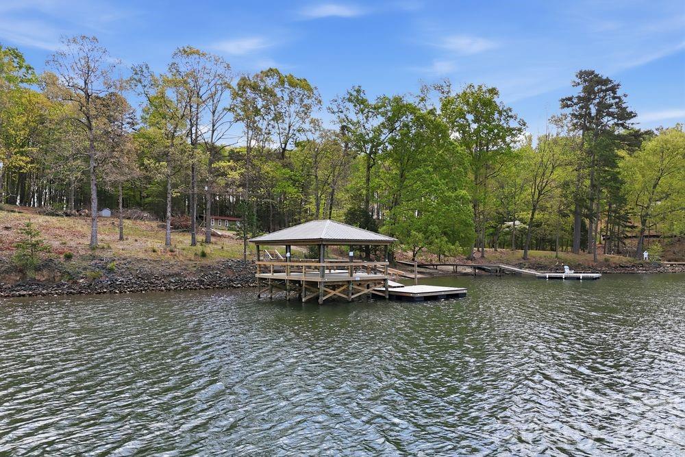 21221 Lake Run Drive Property Photo 35