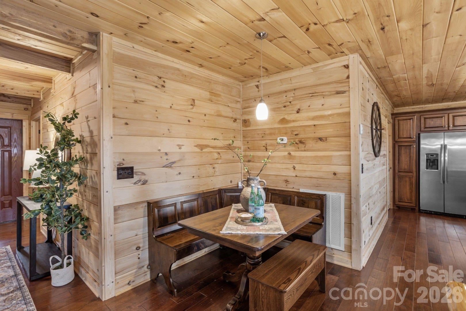 1732 Waters Edge Drive Property Photo 20