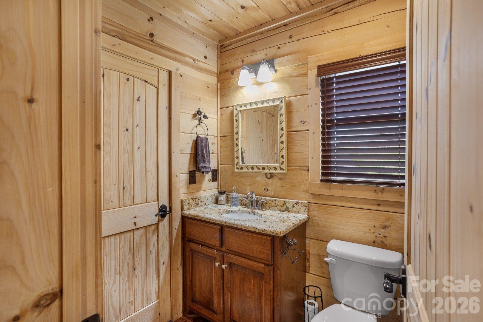 1732 Waters Edge Drive Property Photo 27