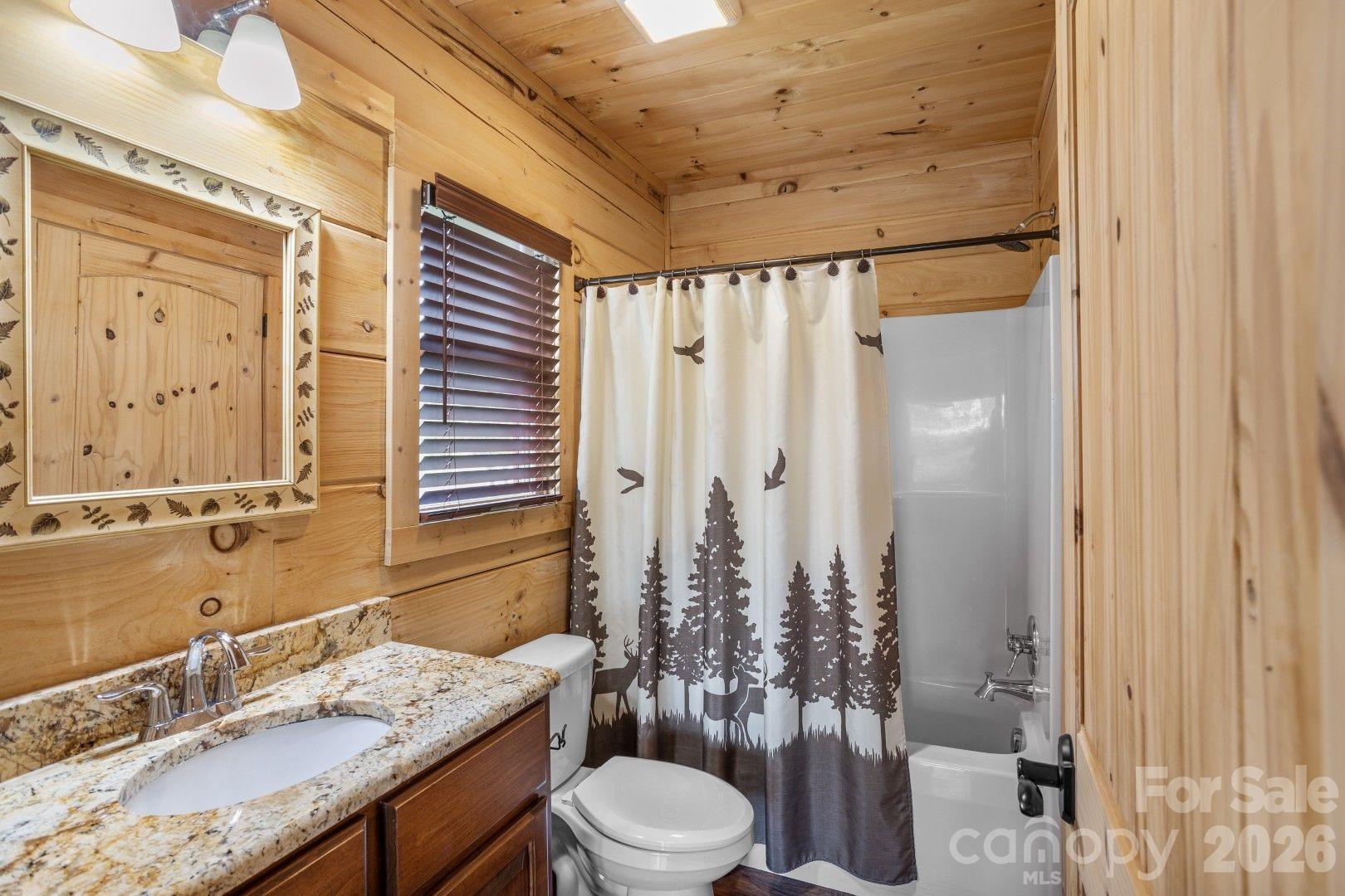 1732 Waters Edge Drive Property Photo 28