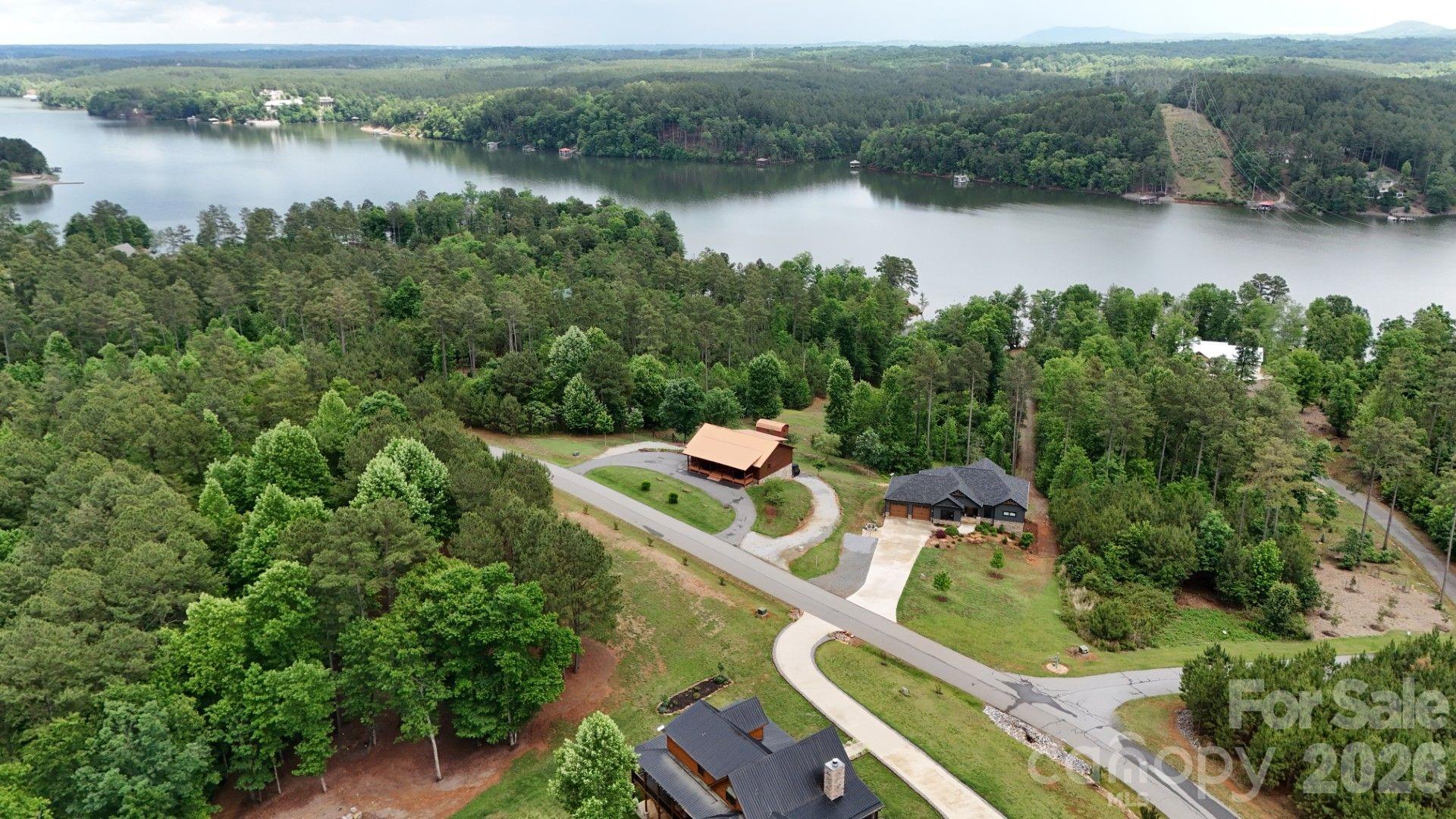 1732 Waters Edge Drive Property Photo 40
