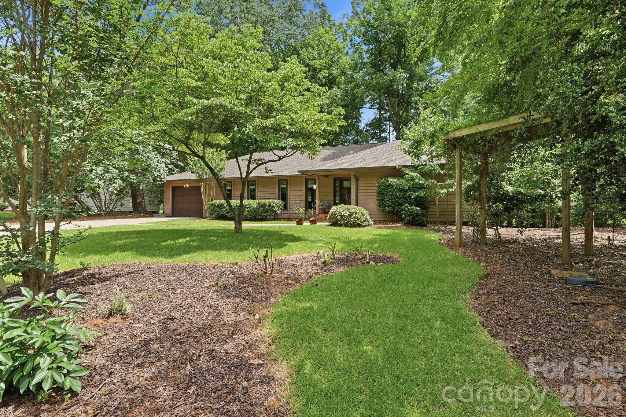 6 Catawba Ridge Court 6 Property Photo 3