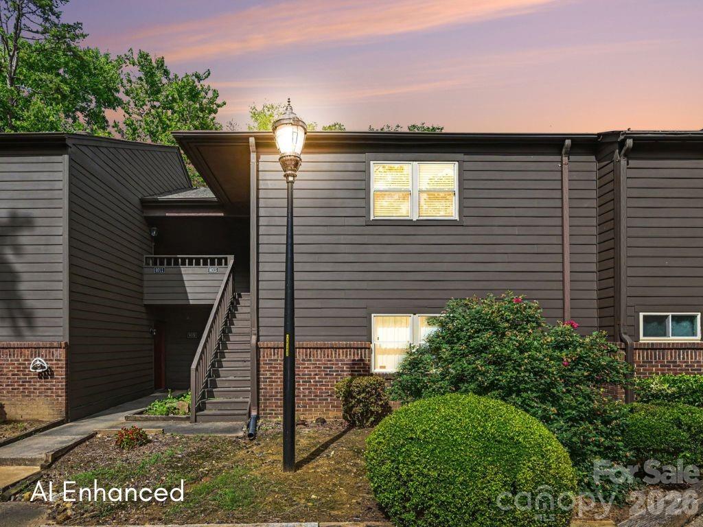 8015 Cedar Glen Drive Property Photo 1