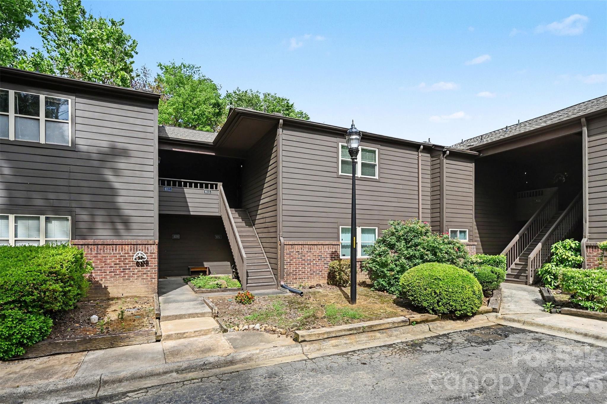 8015 Cedar Glen Drive Property Photo 15