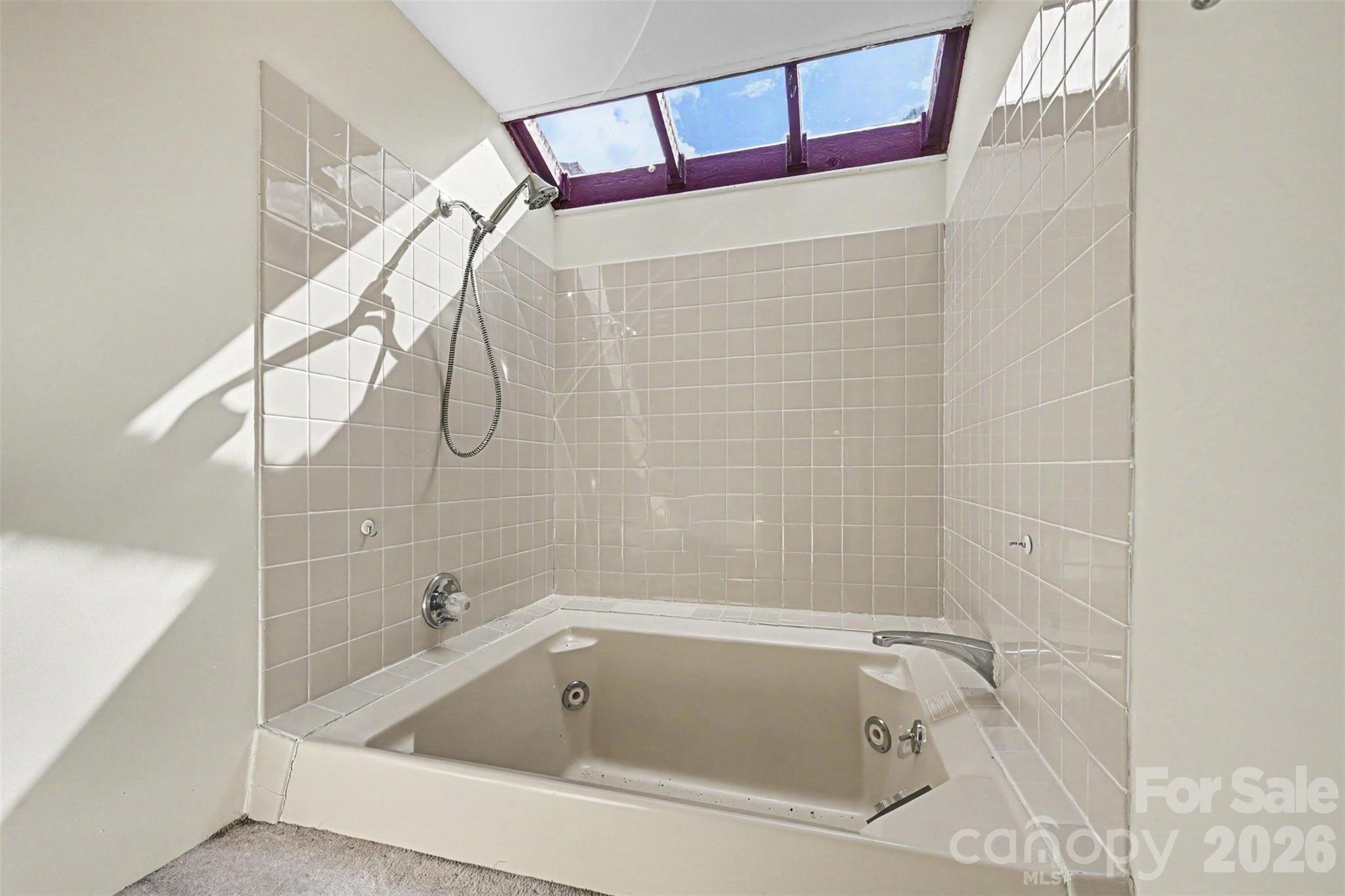 8015 Cedar Glen Drive Property Photo 17