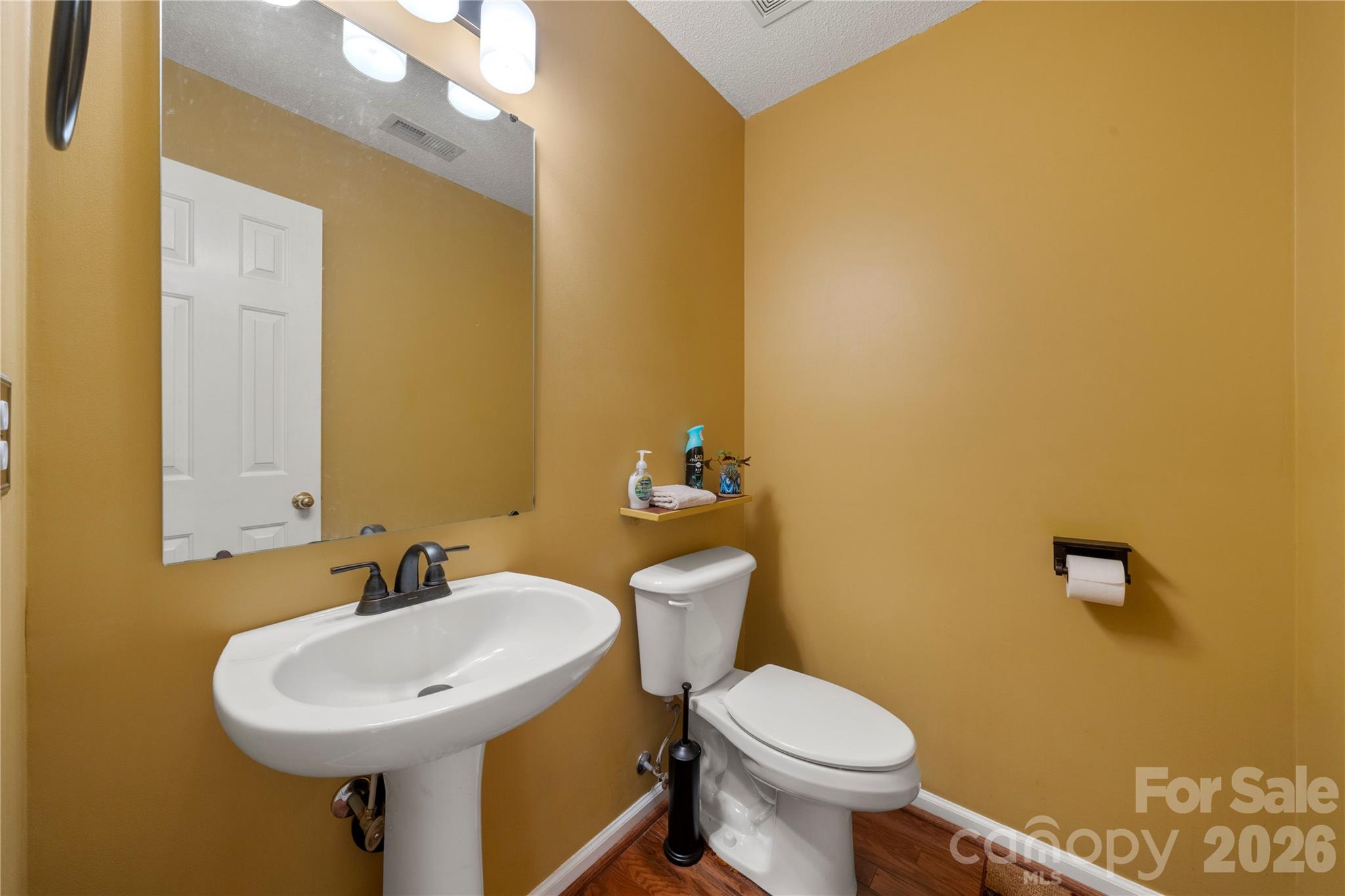 8411 Red Cypress Court Property Photo 7