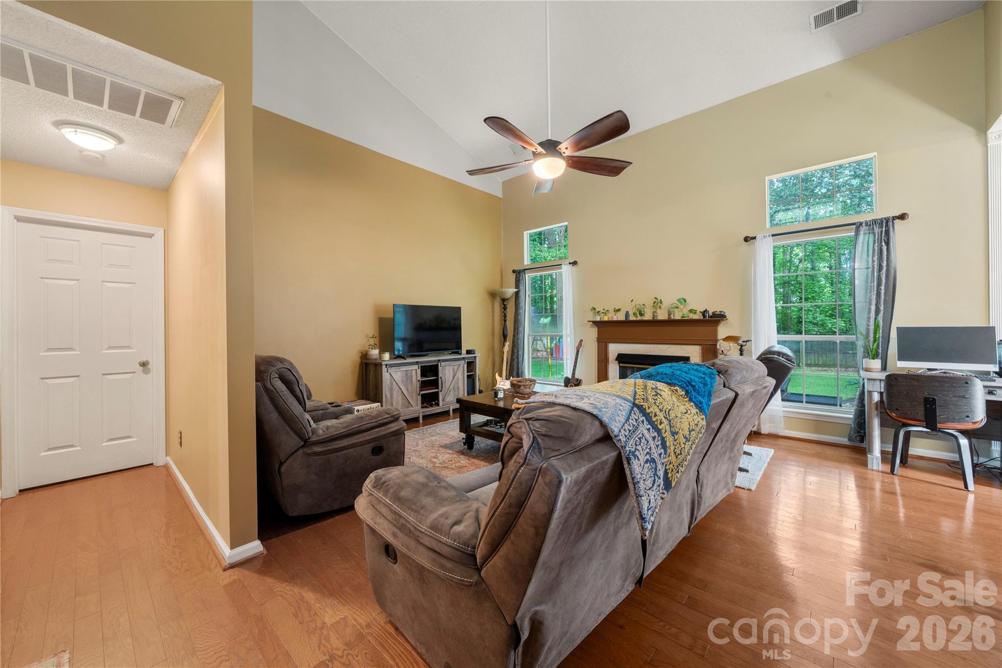 8411 Red Cypress Court Property Photo 11
