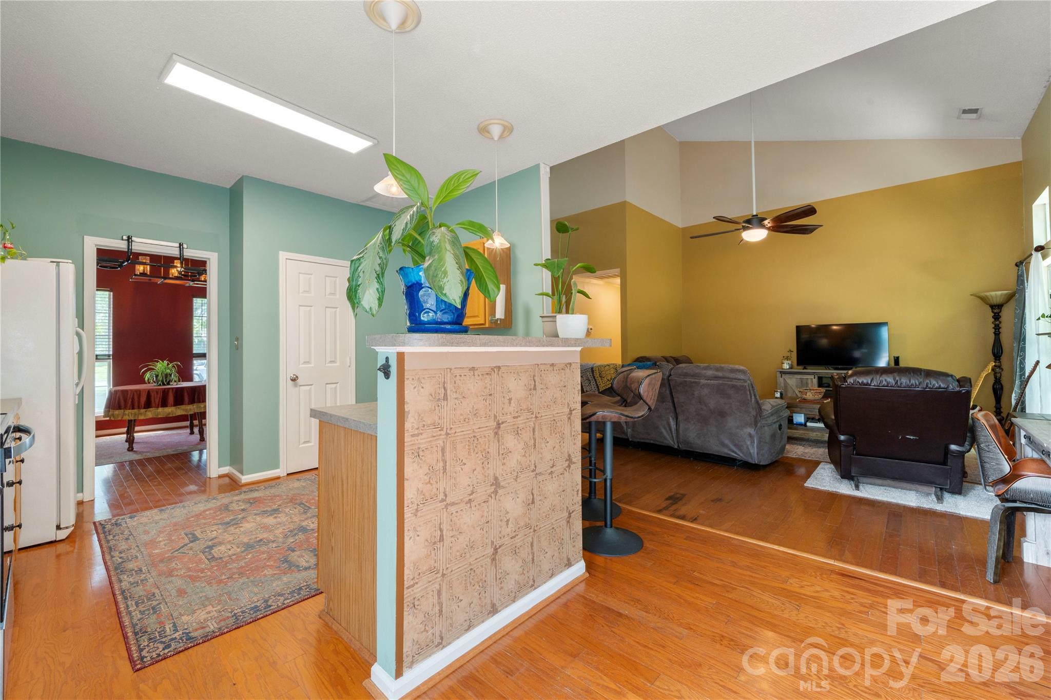 8411 Red Cypress Court Property Photo 15