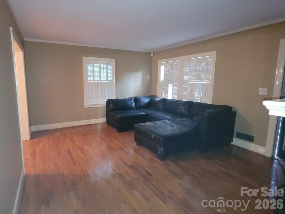 318 W Sixth Avenue Property Photo 3