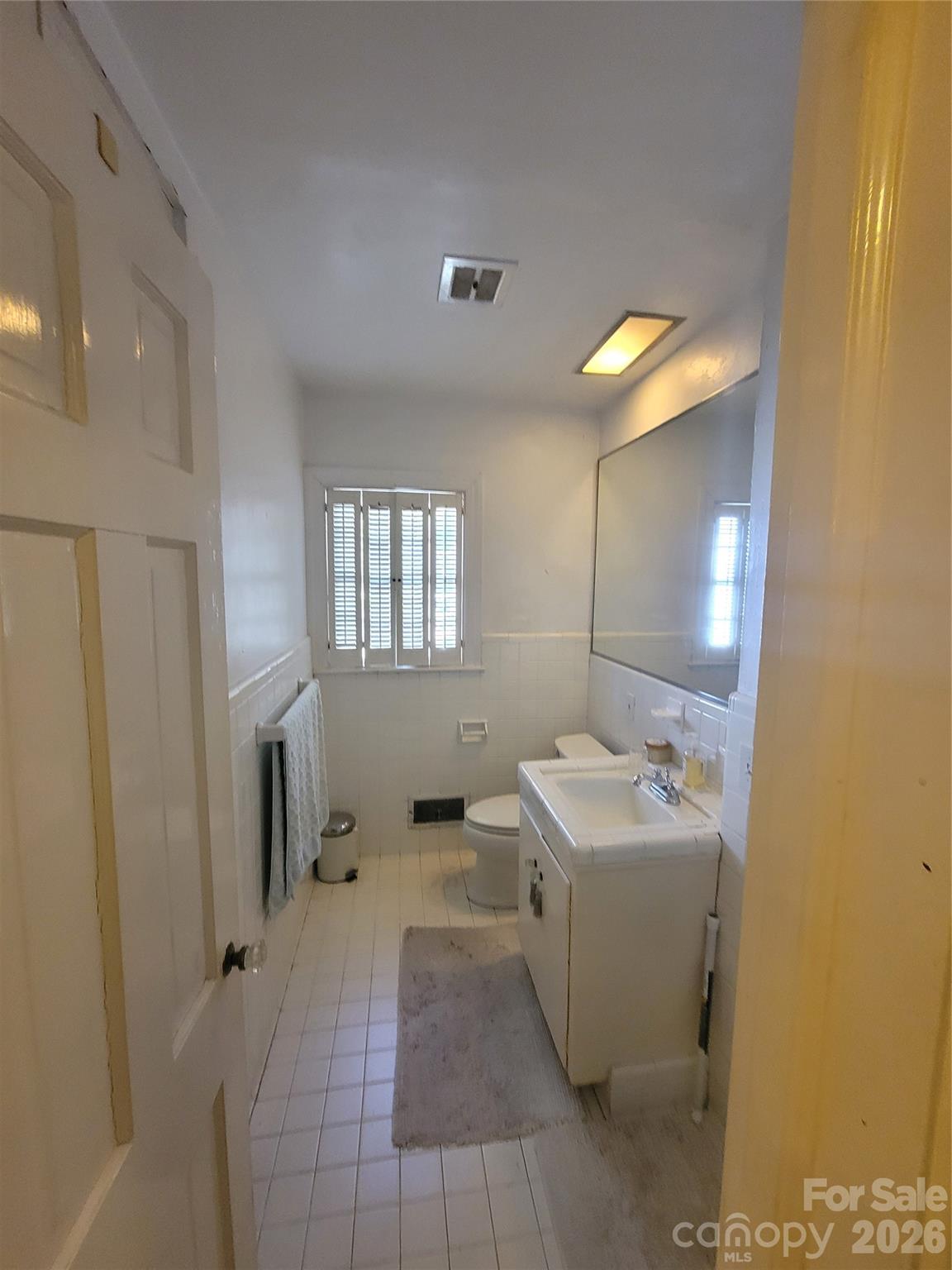 318 W Sixth Avenue Property Photo 11