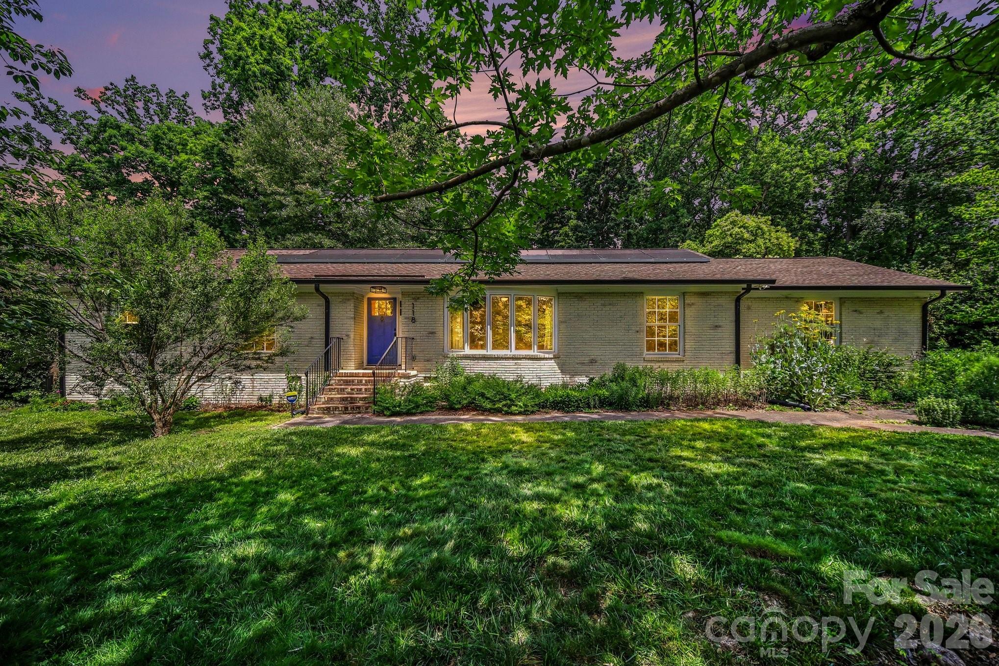 118 Lutomma Circle Property Photo 1