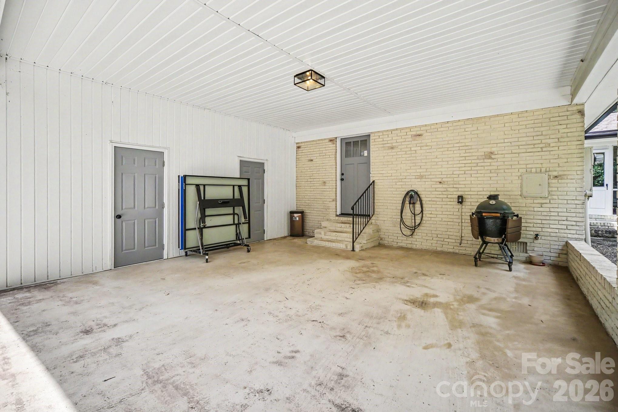 118 Lutomma Circle Property Photo 6
