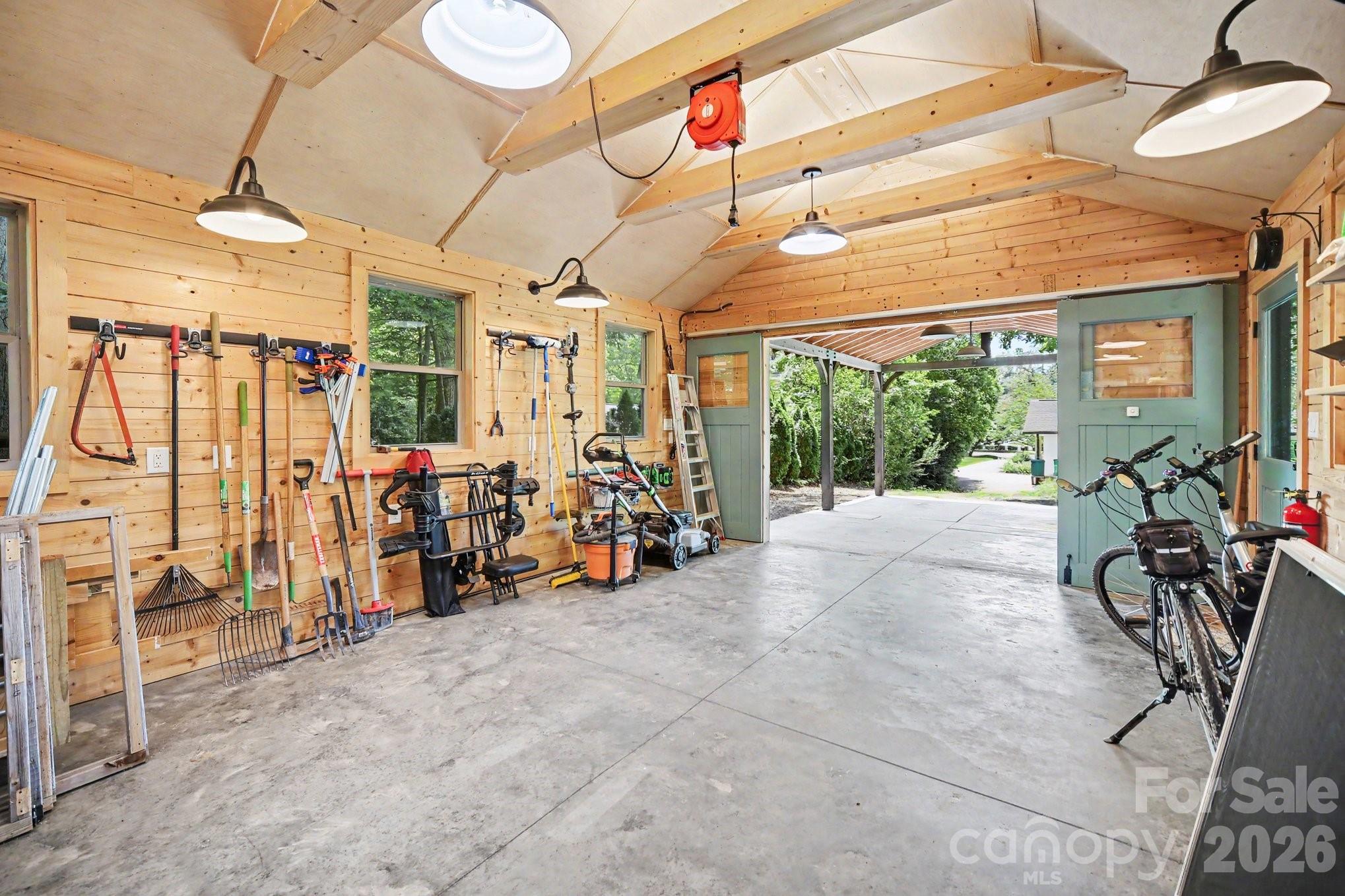 118 Lutomma Circle Property Photo 32