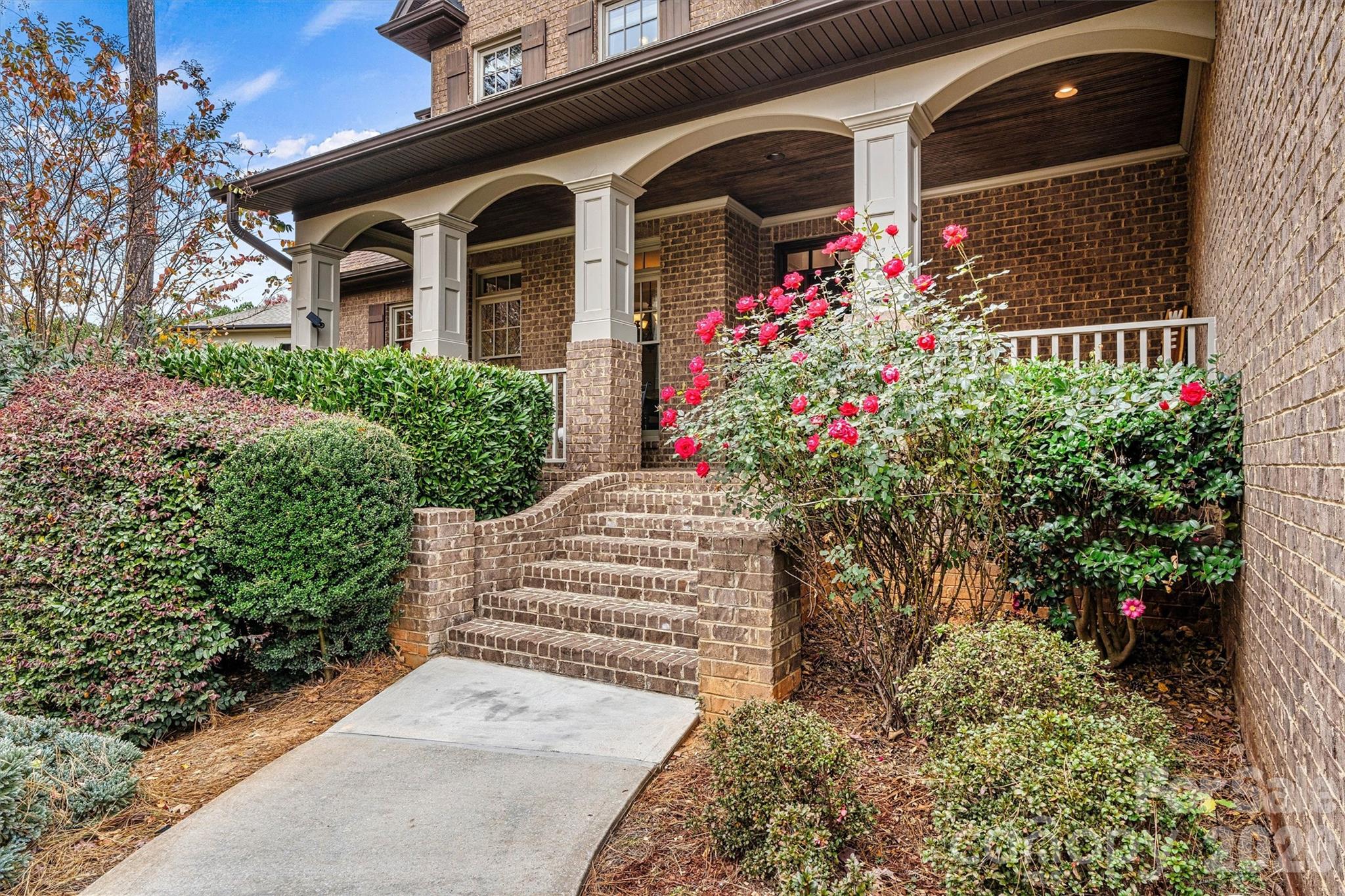 336 Kenway Loop Property Photo 5