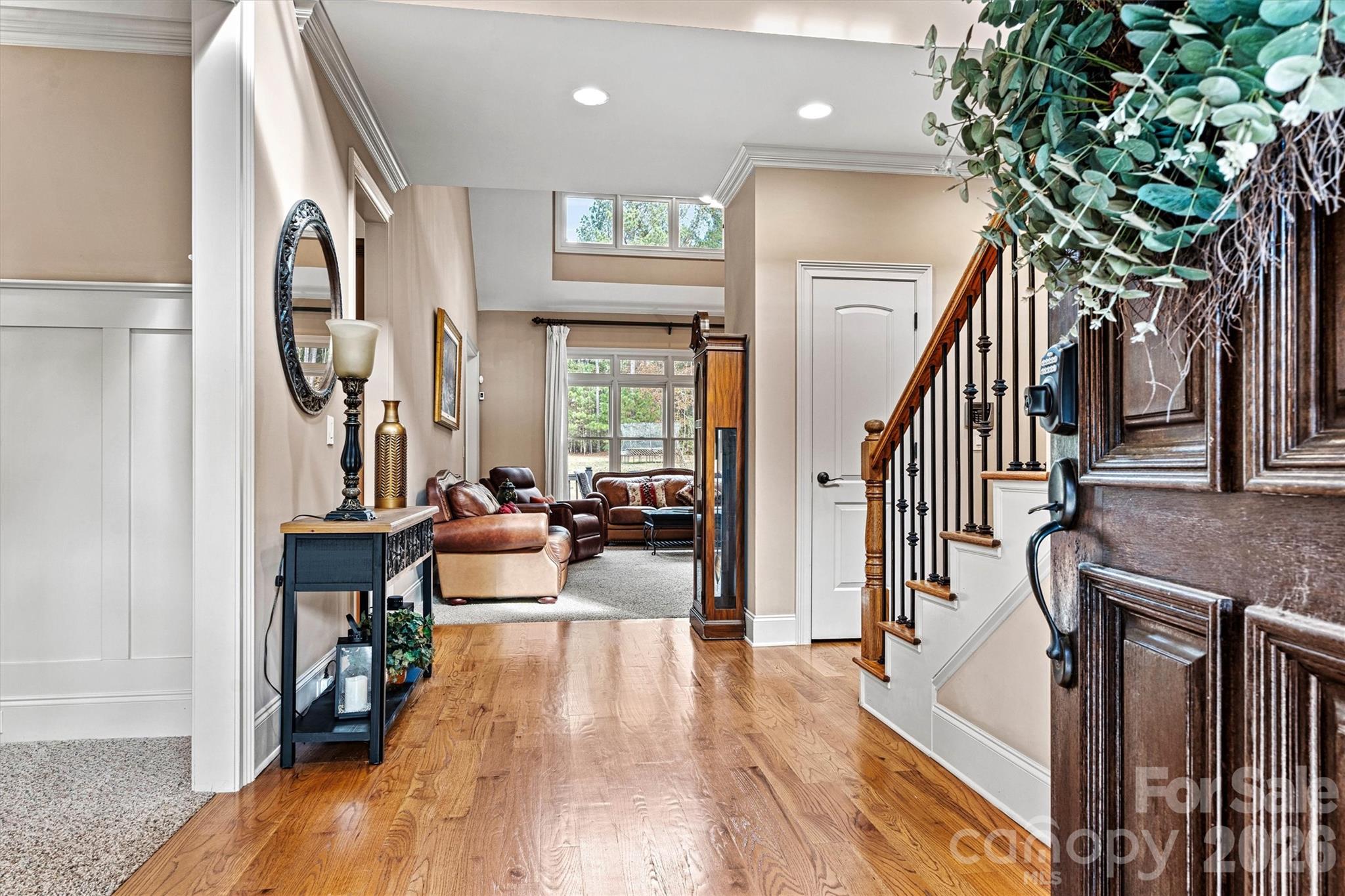 336 Kenway Loop Property Photo 7