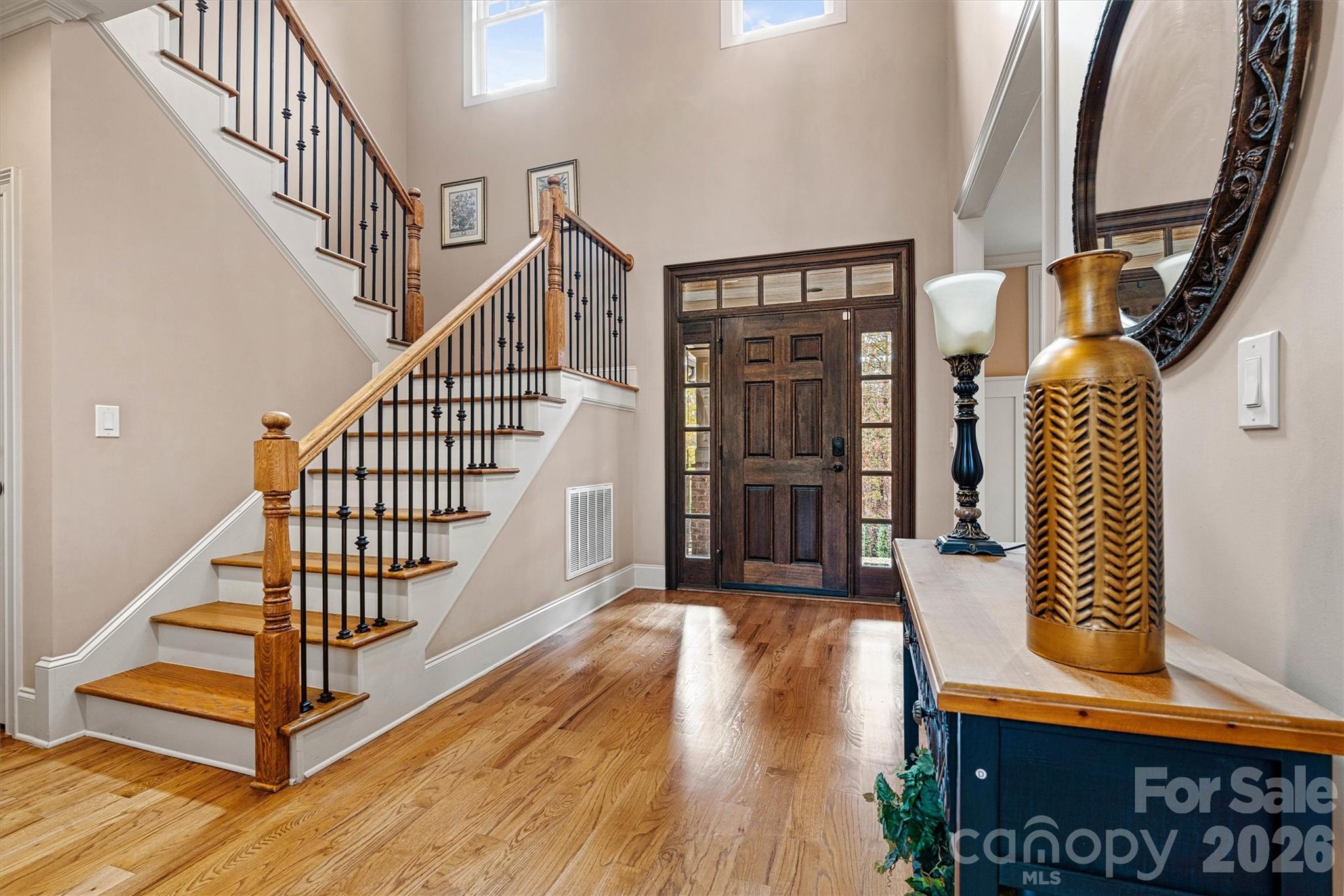 336 Kenway Loop Property Photo 8