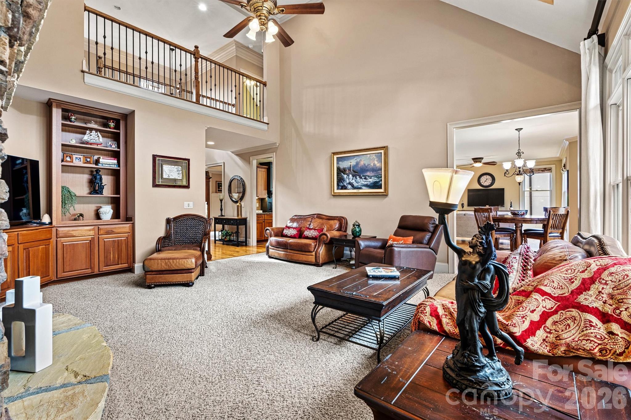 336 Kenway Loop Property Photo 12