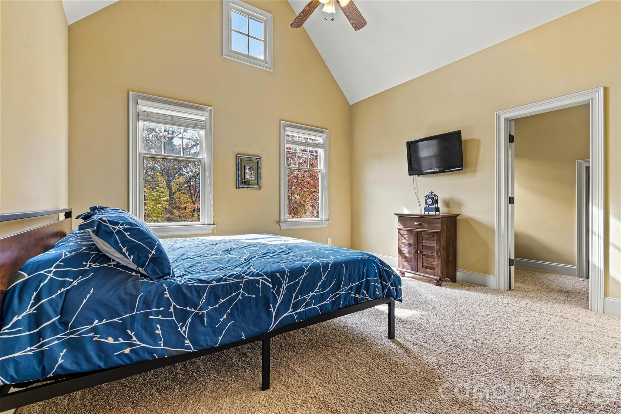 336 Kenway Loop Property Photo 31
