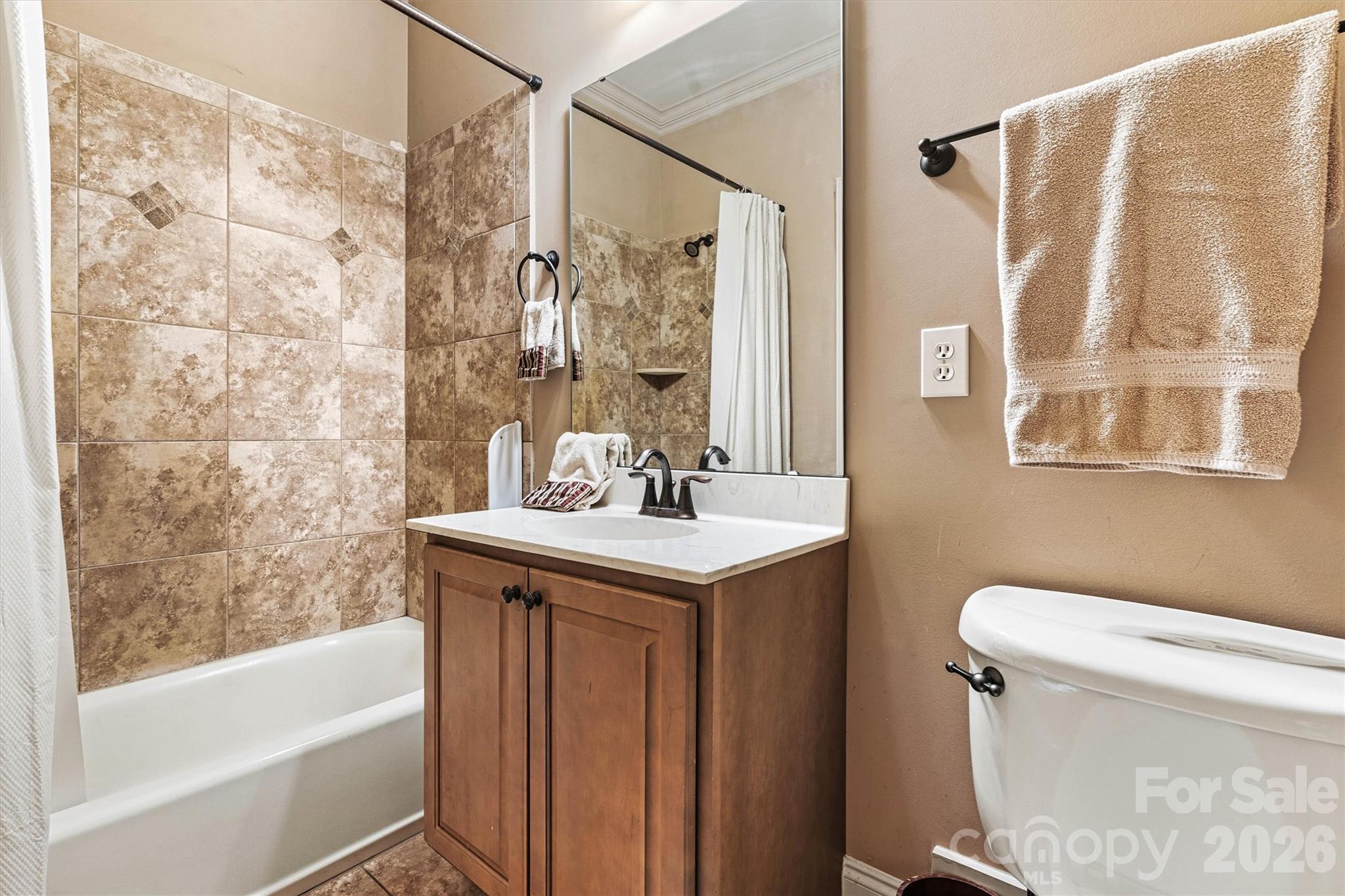 336 Kenway Loop Property Photo 32