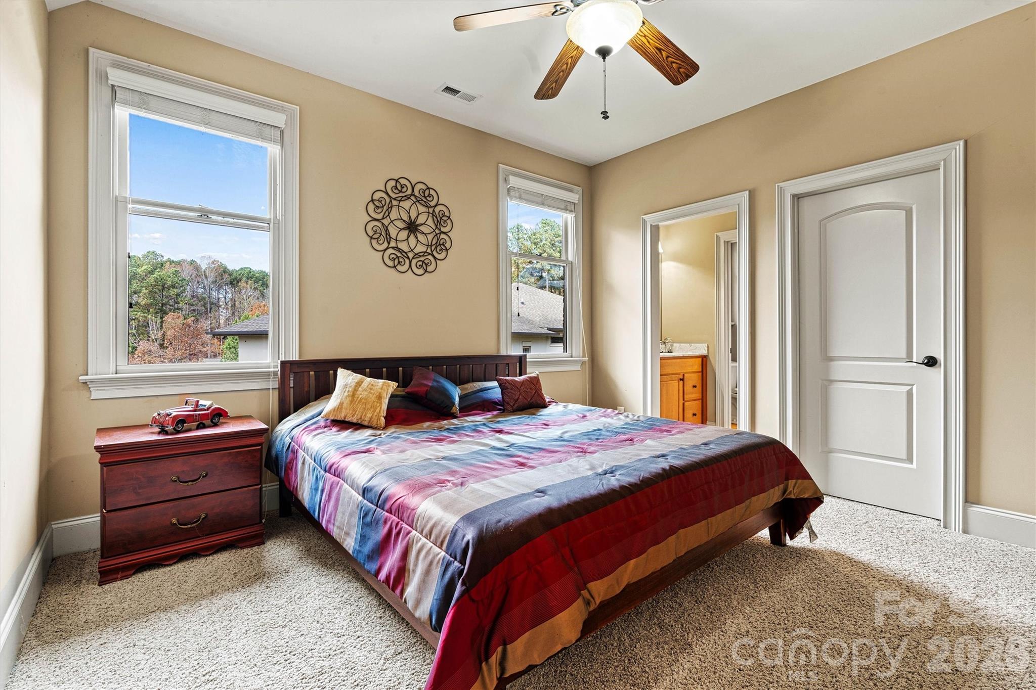 336 Kenway Loop Property Photo 33