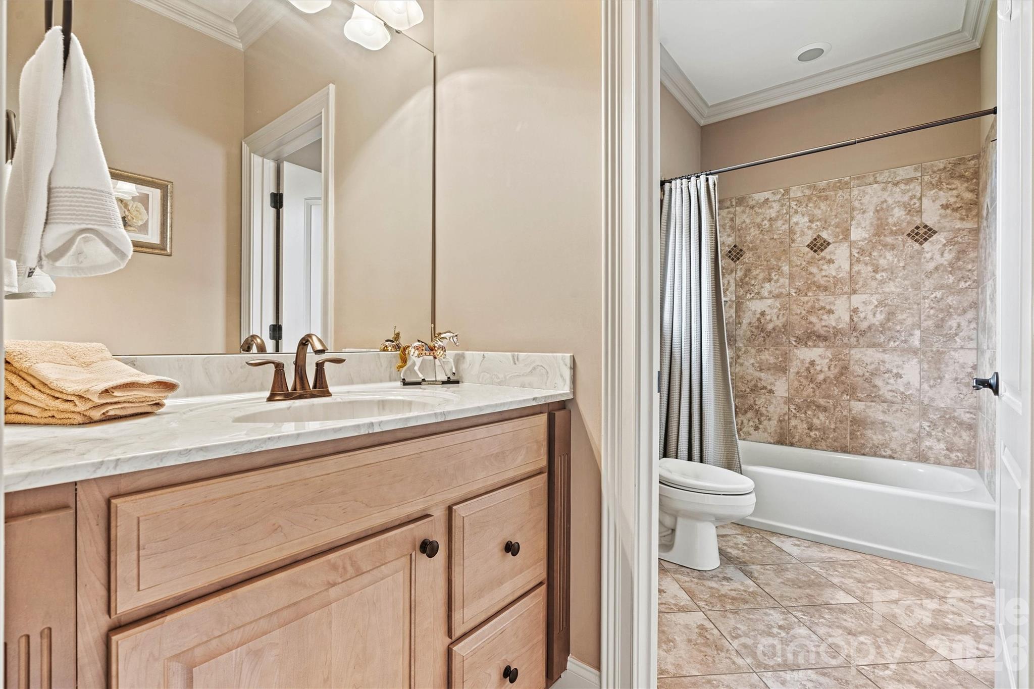 336 Kenway Loop Property Photo 35