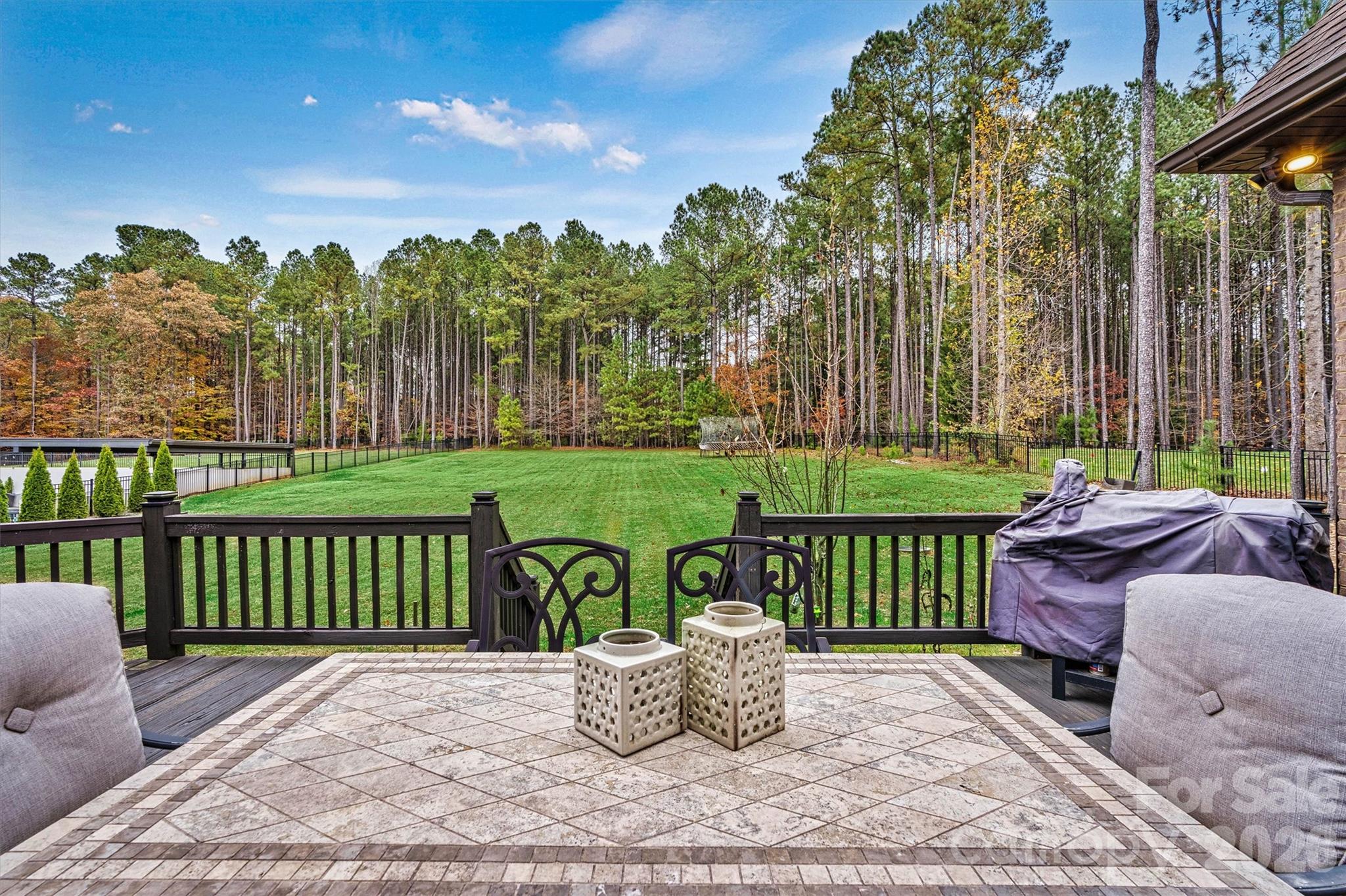 336 Kenway Loop Property Photo 45
