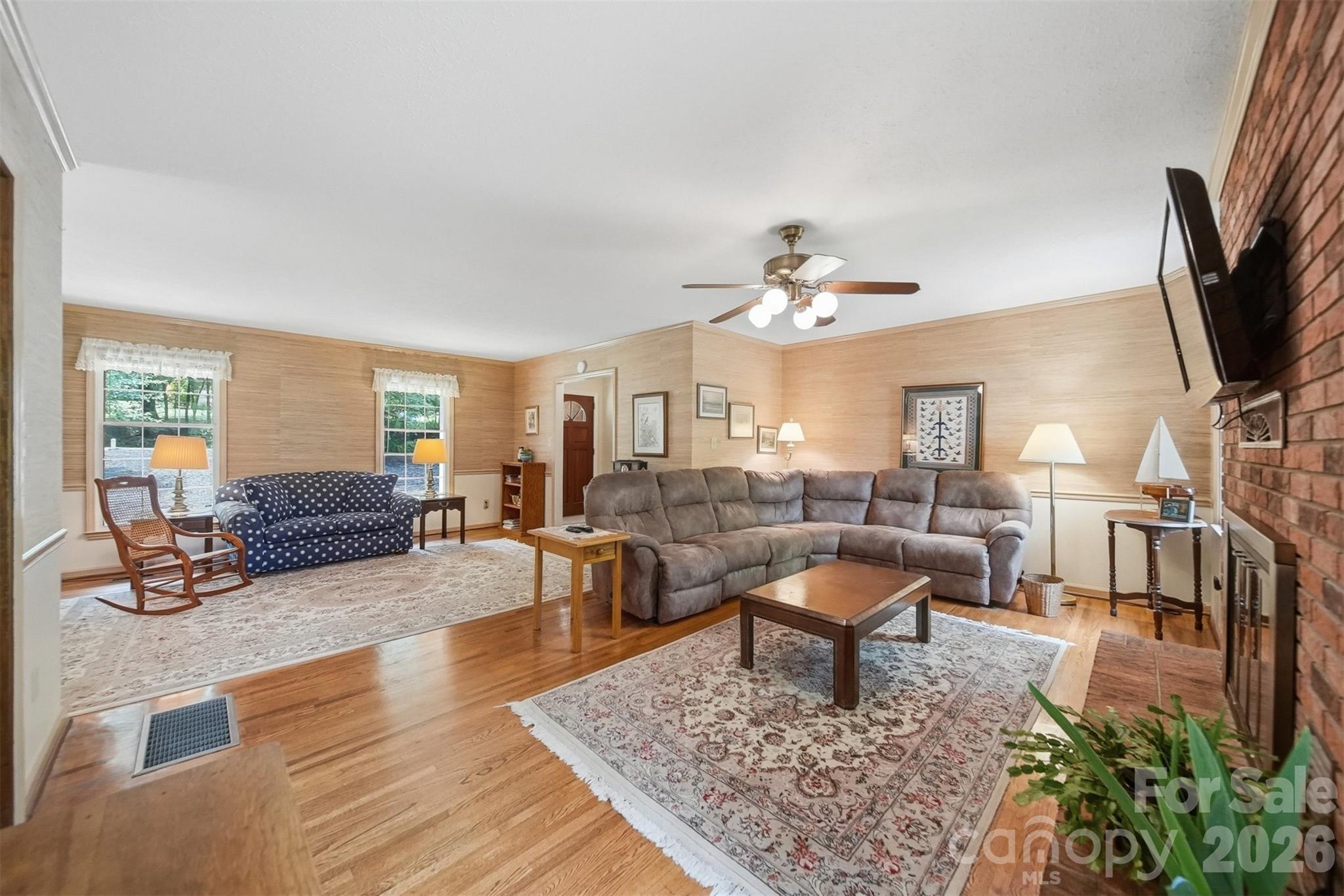 104 Laurelwood Drive Property Photo 8