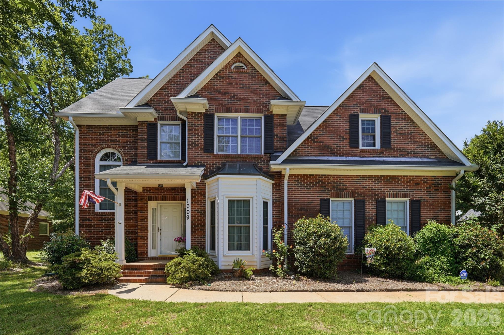 1009 Millwright Lane Property Photo 1