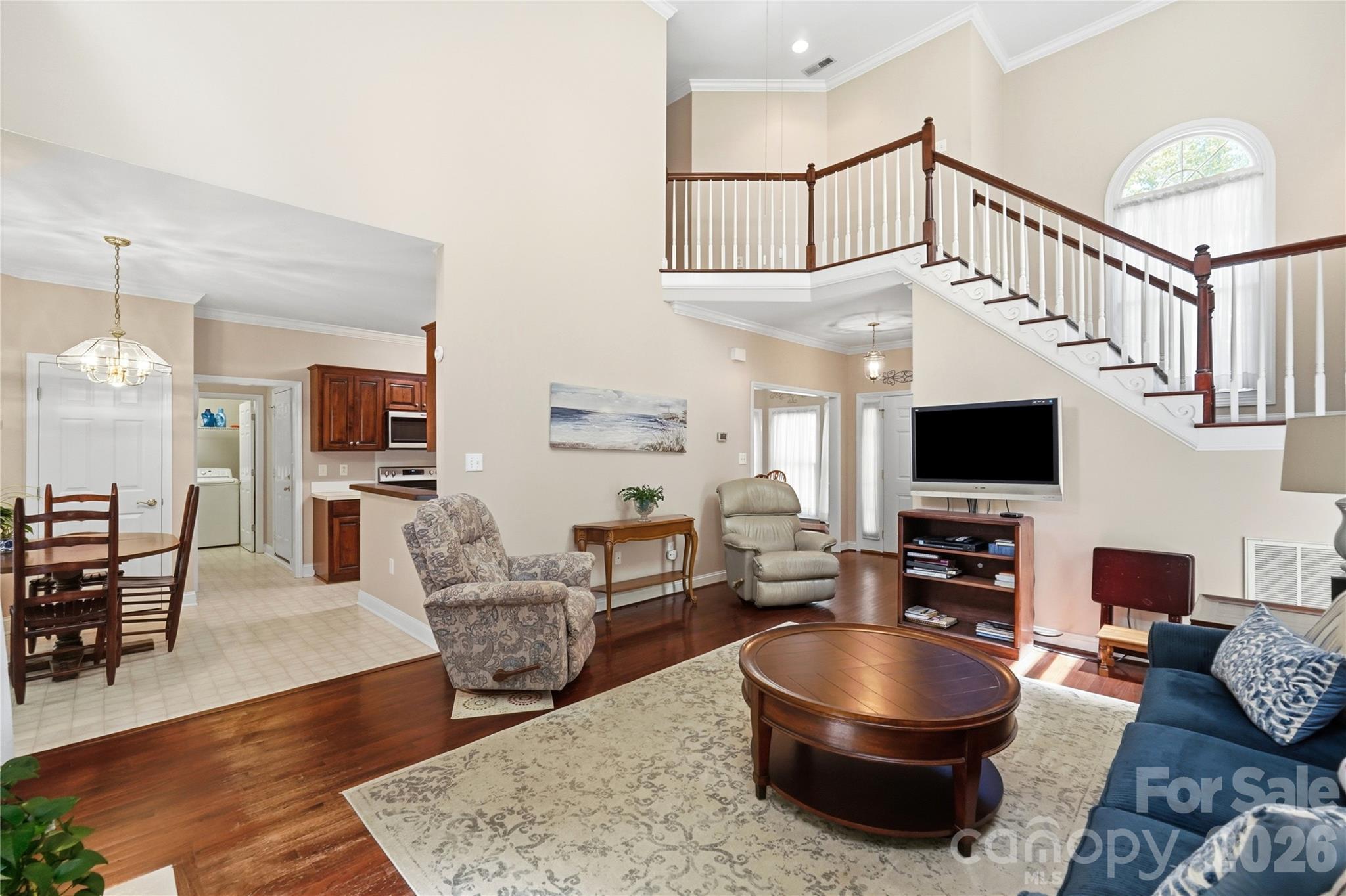 1009 Millwright Lane Property Photo 8