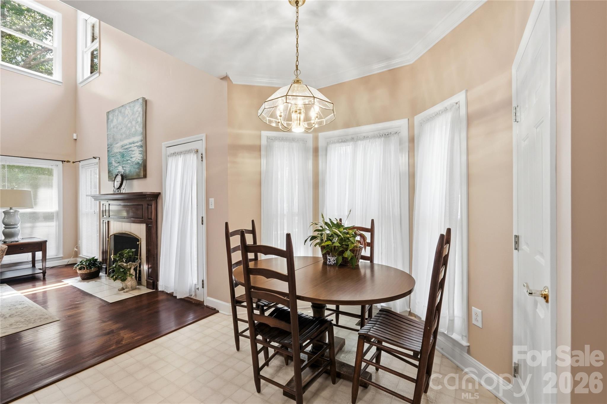 1009 Millwright Lane Property Photo 12