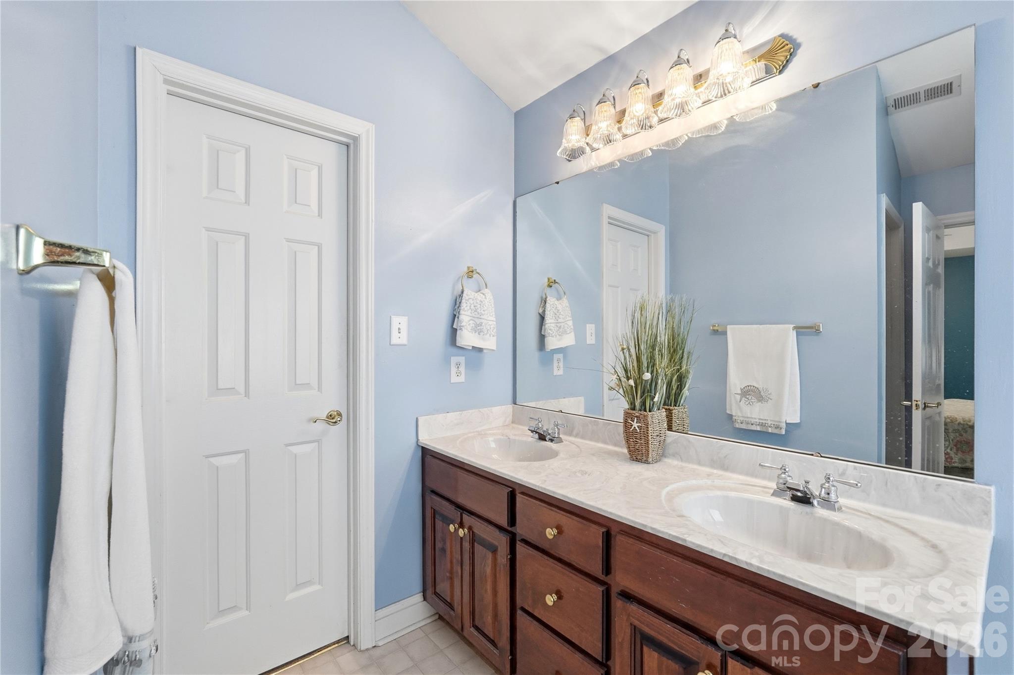 1009 Millwright Lane Property Photo 38