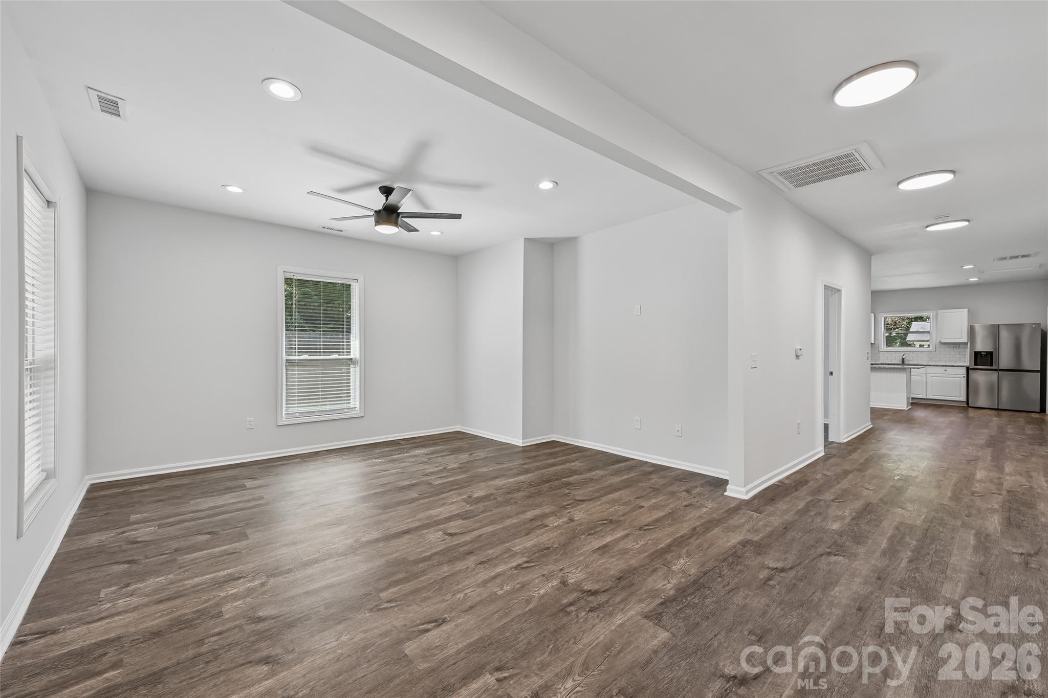 2509 Gardner Street Property Photo 5