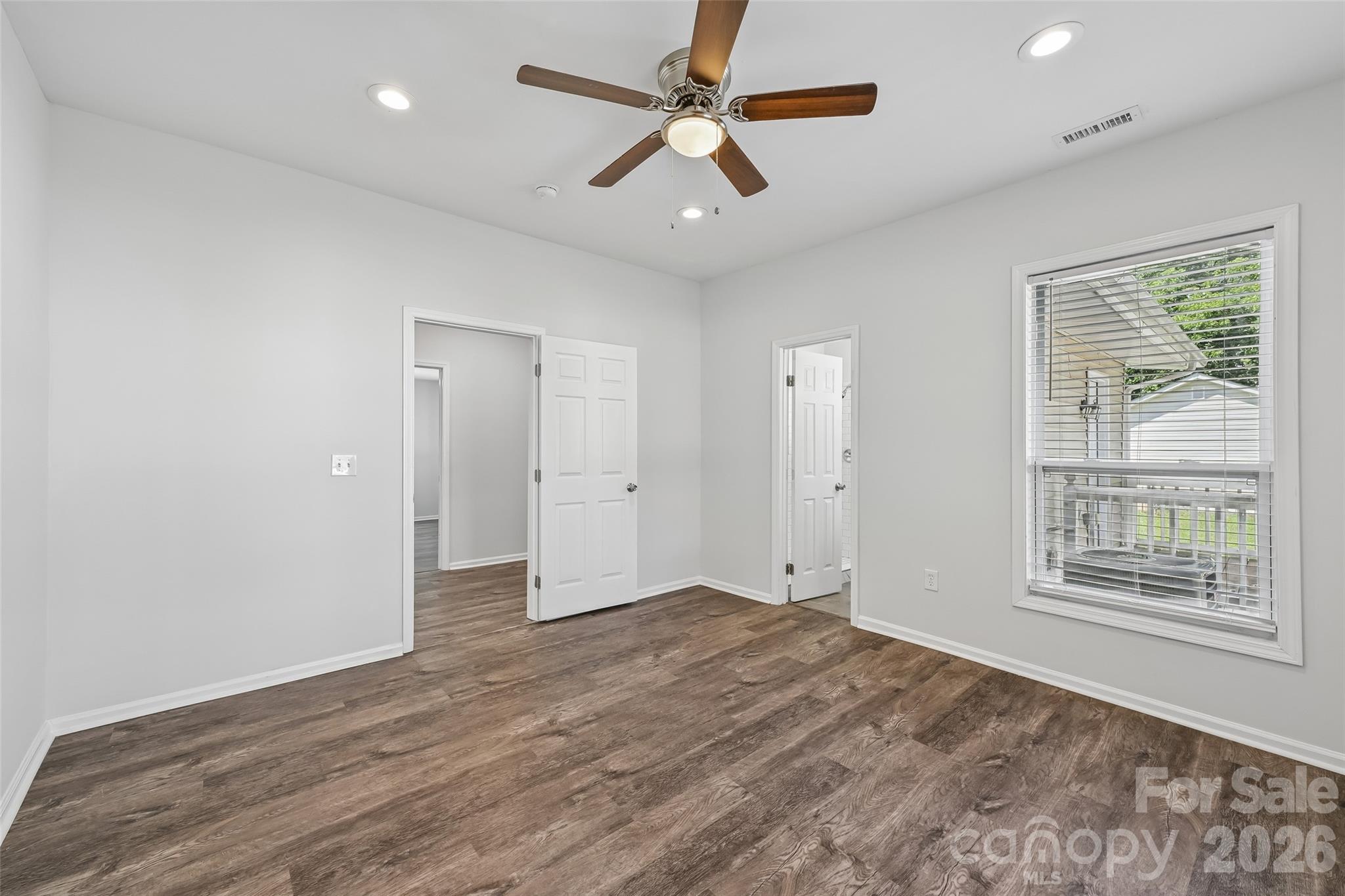 2509 Gardner Street Property Photo 17