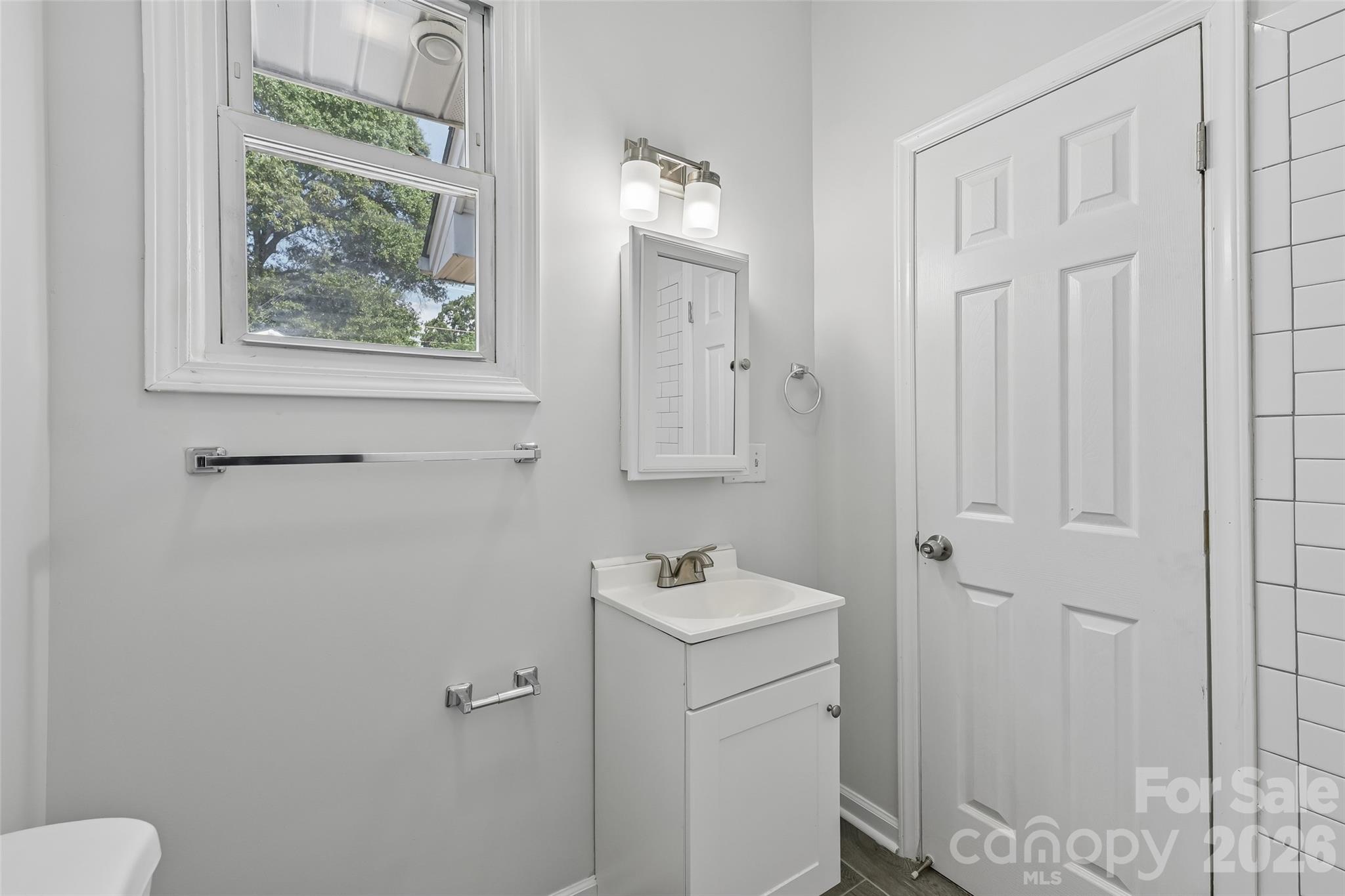 2509 Gardner Street Property Photo 21