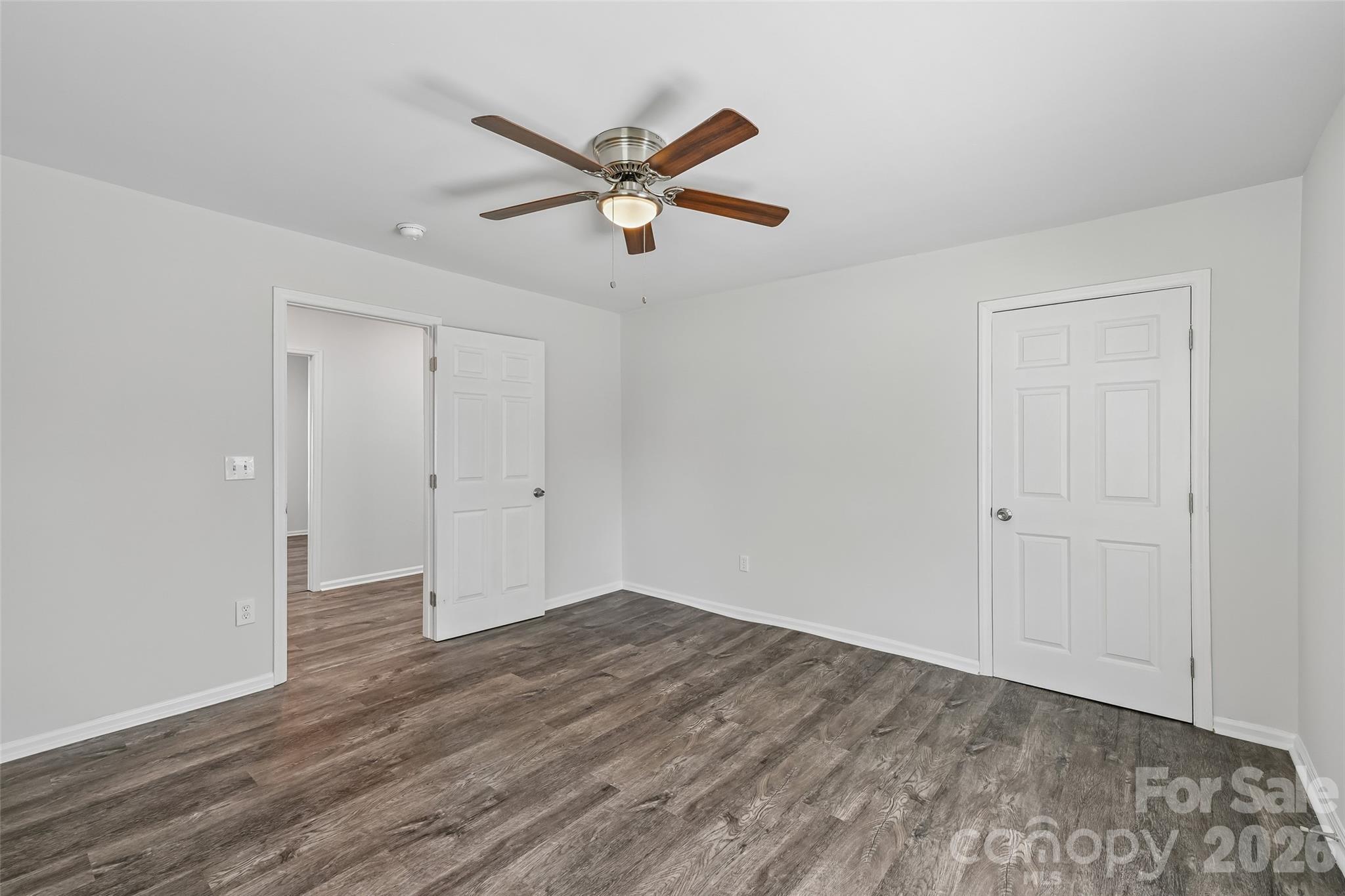 2509 Gardner Street Property Photo 24