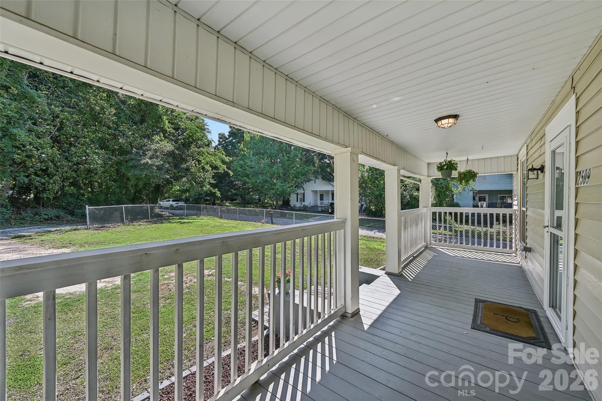 2509 Gardner Street Property Photo 25