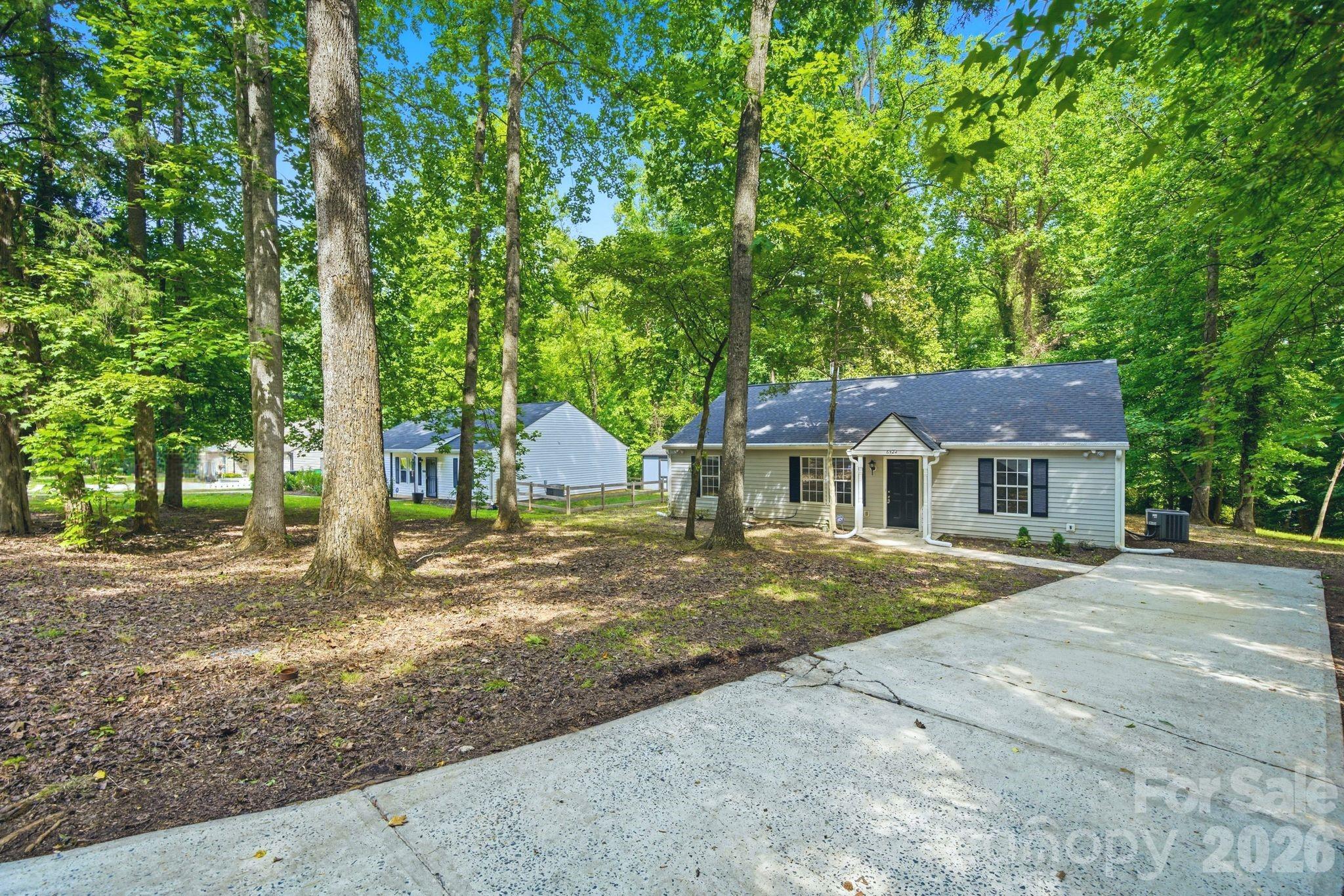 6324 Grove Park Boulevard Property Photo 2