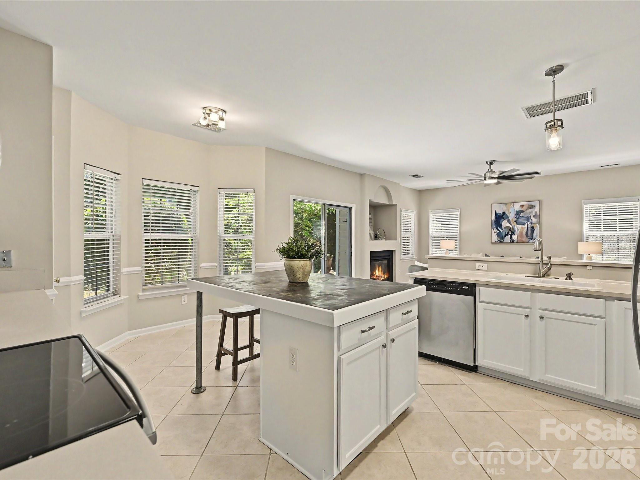 9539 Stawell Drive Property Photo 16