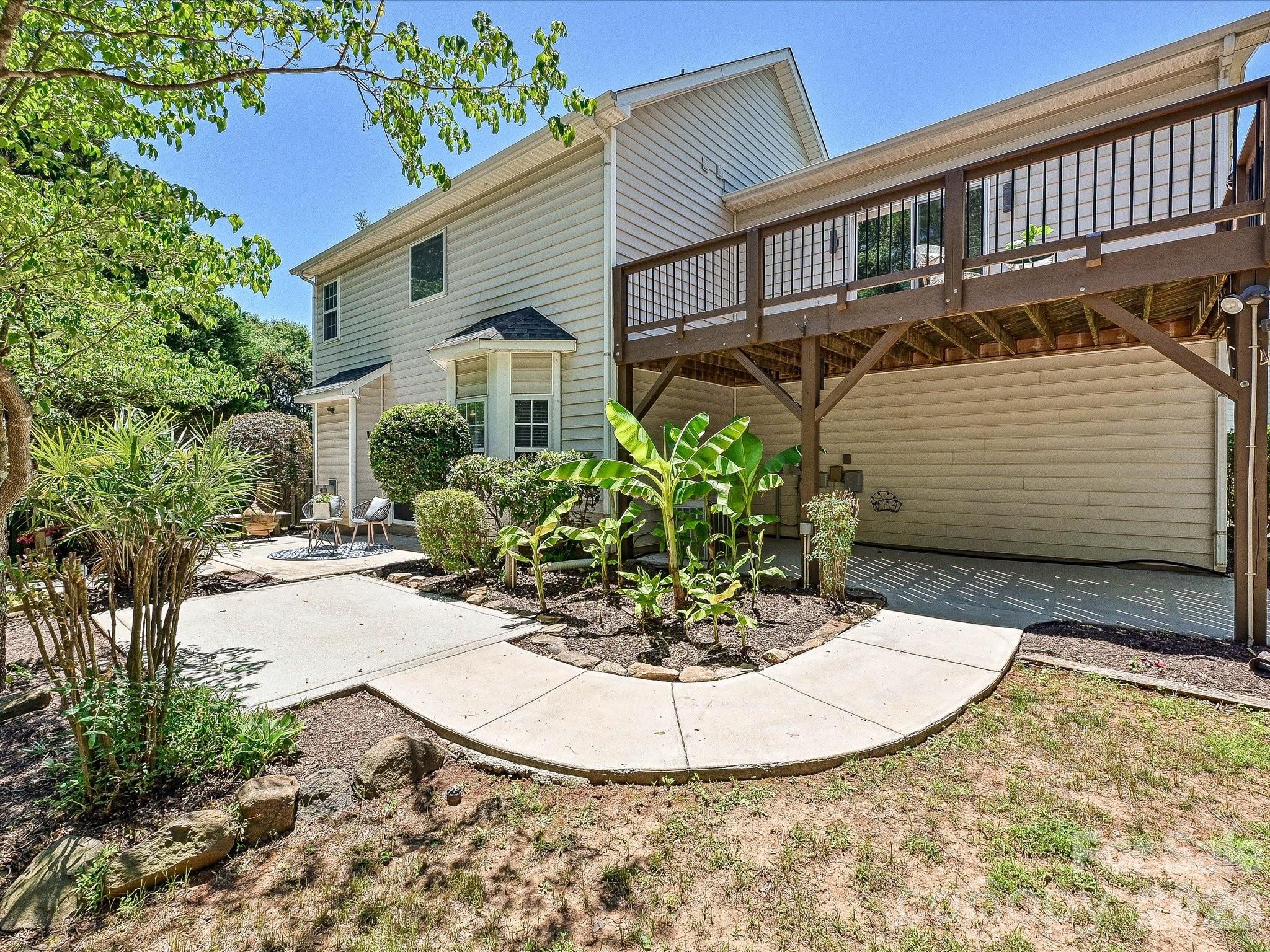 9539 Stawell Drive Property Photo 32