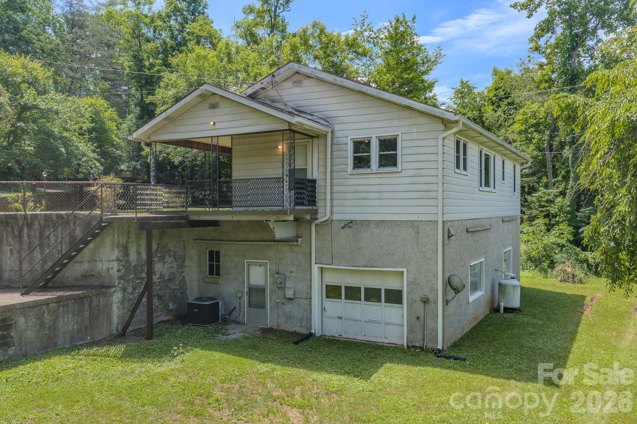 456 Lower Grassy Branch Road Property Photo 2