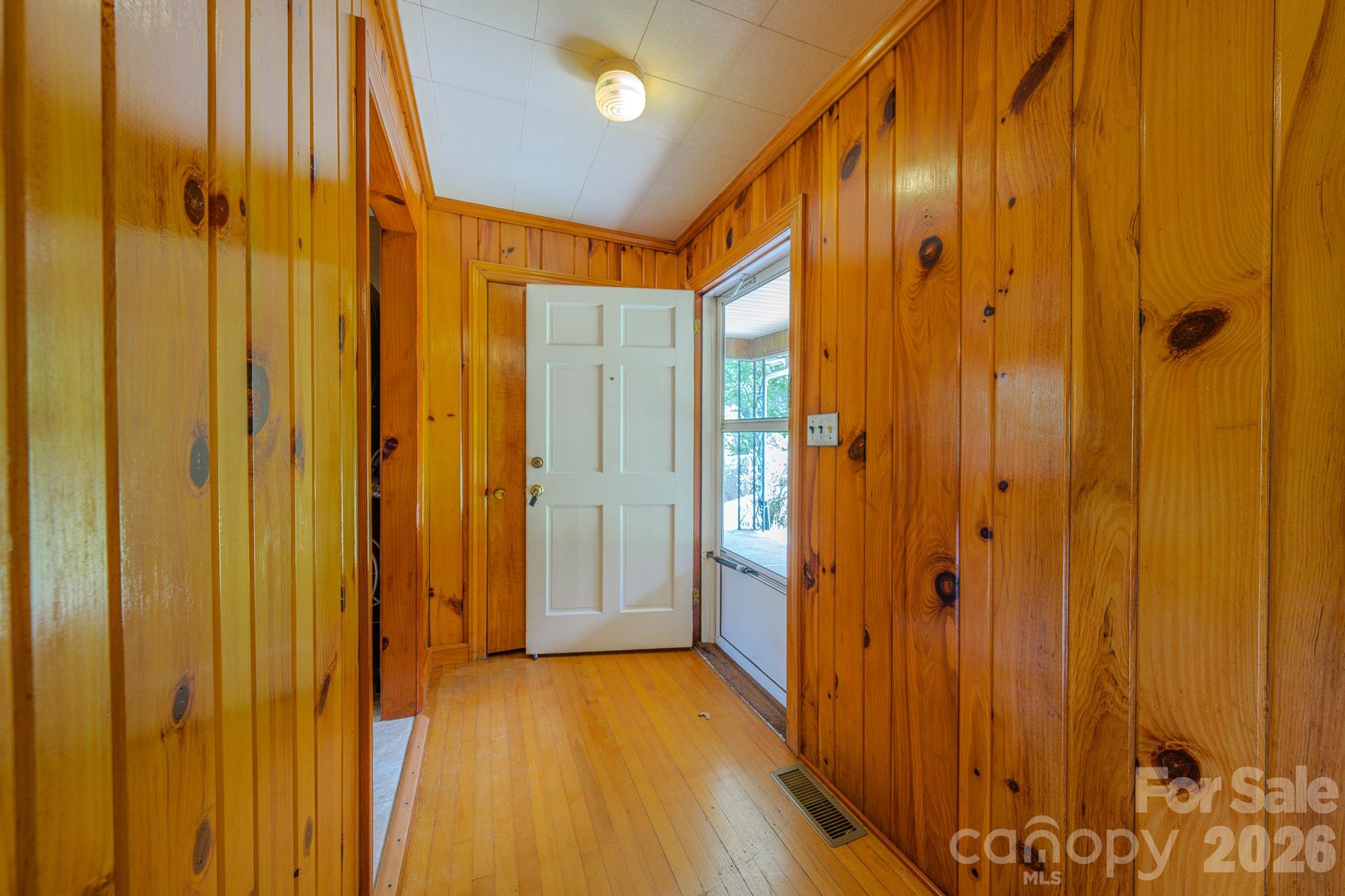 456 Lower Grassy Branch Road Property Photo 3