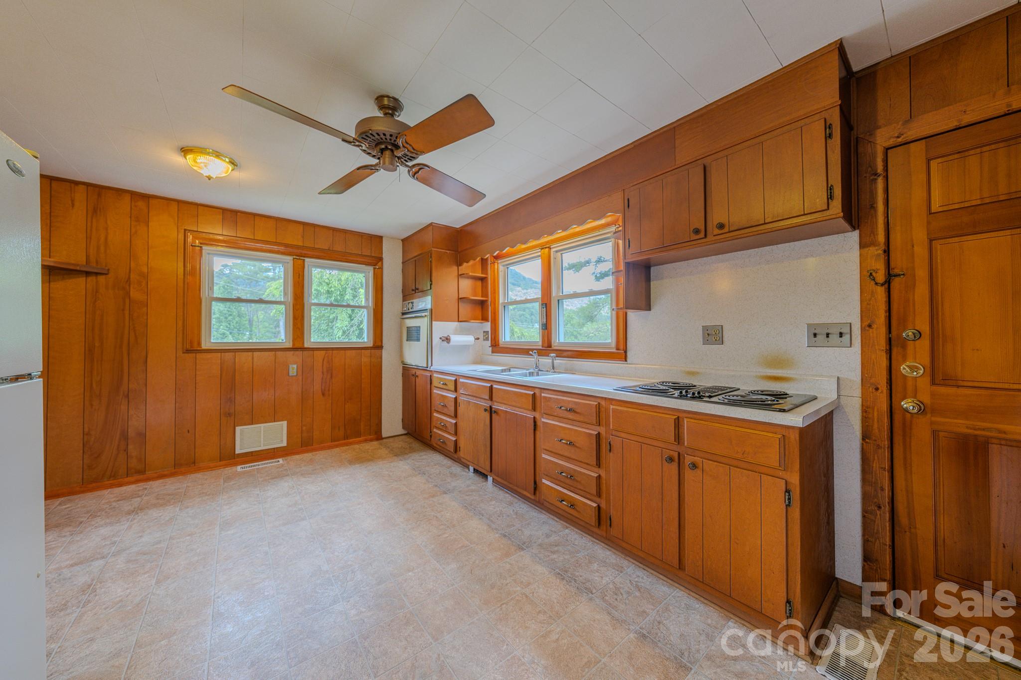 456 Lower Grassy Branch Road Property Photo 6