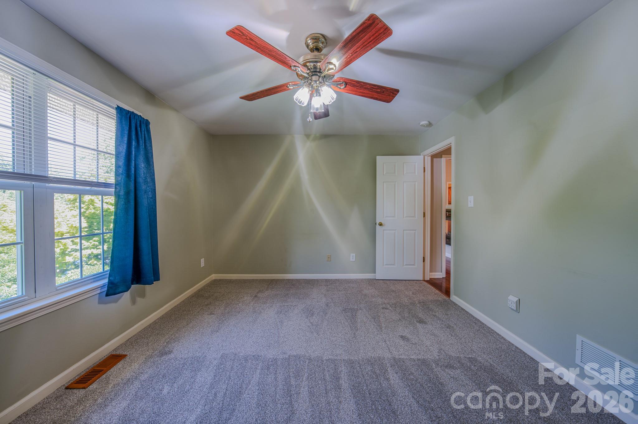 102 Forest Lake Drive Property Photo 22