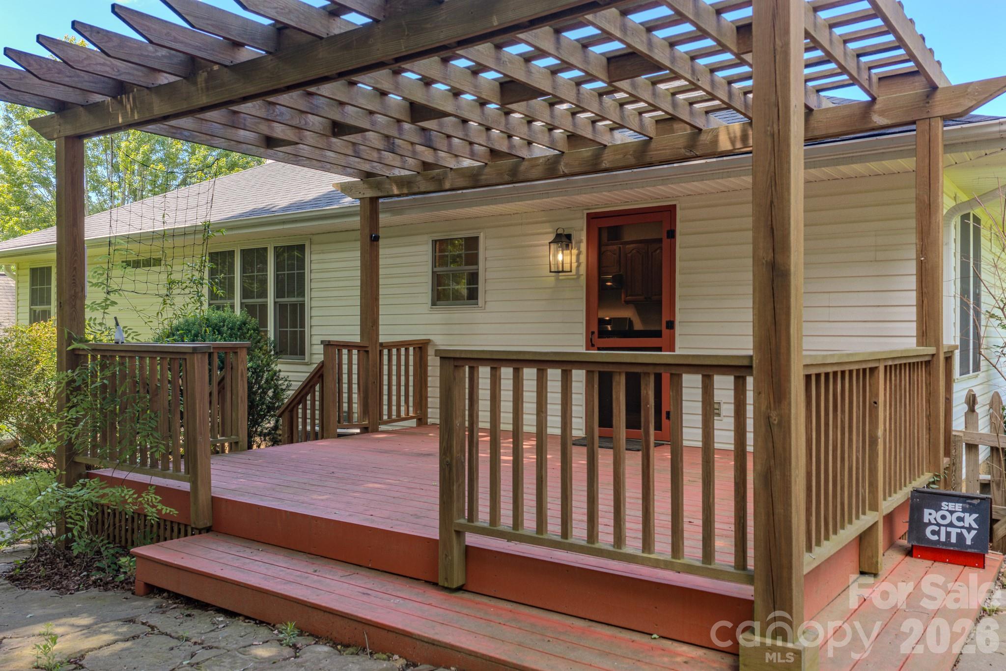 102 Forest Lake Drive Property Photo 40