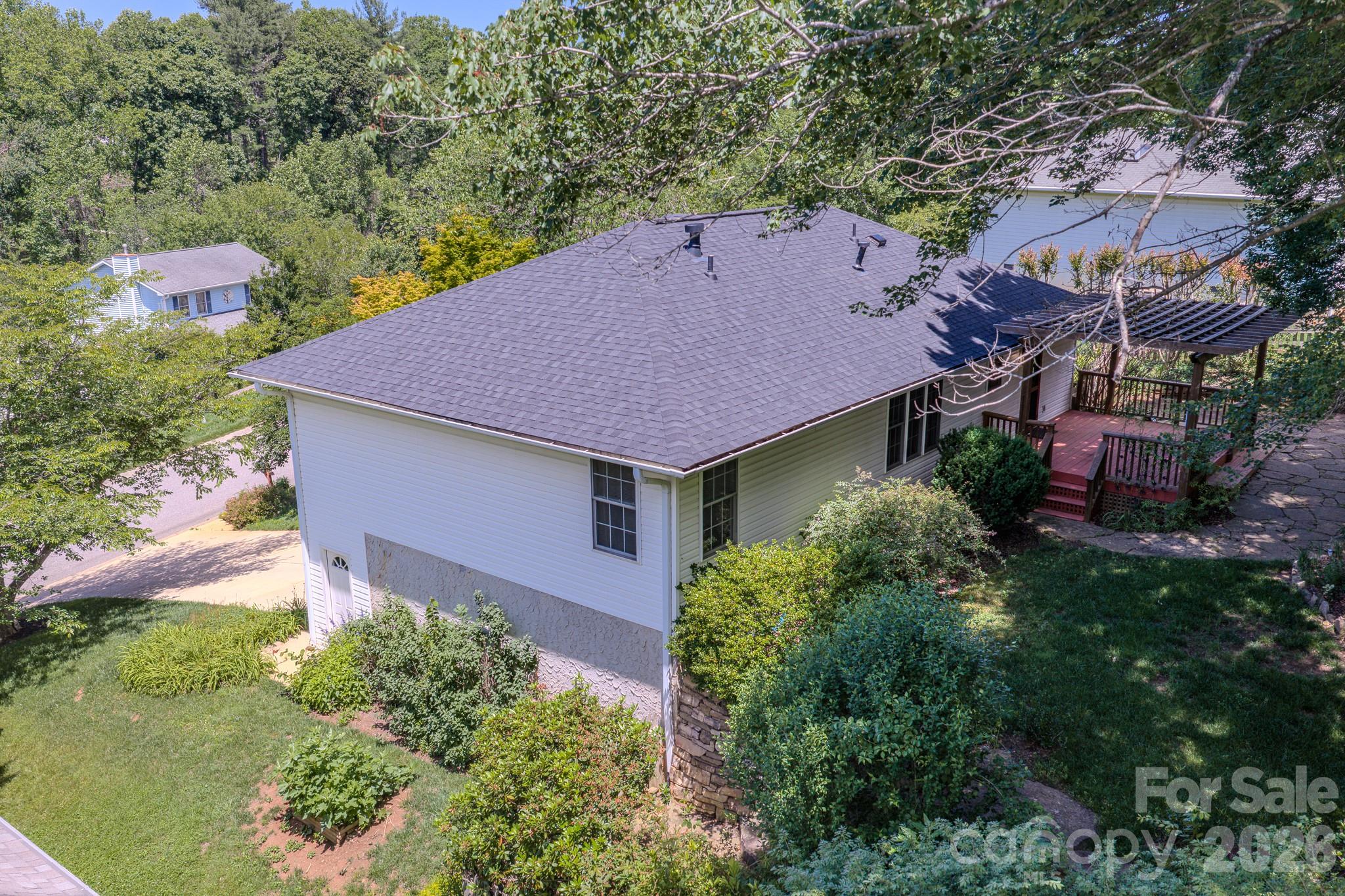 102 Forest Lake Drive Property Photo 46